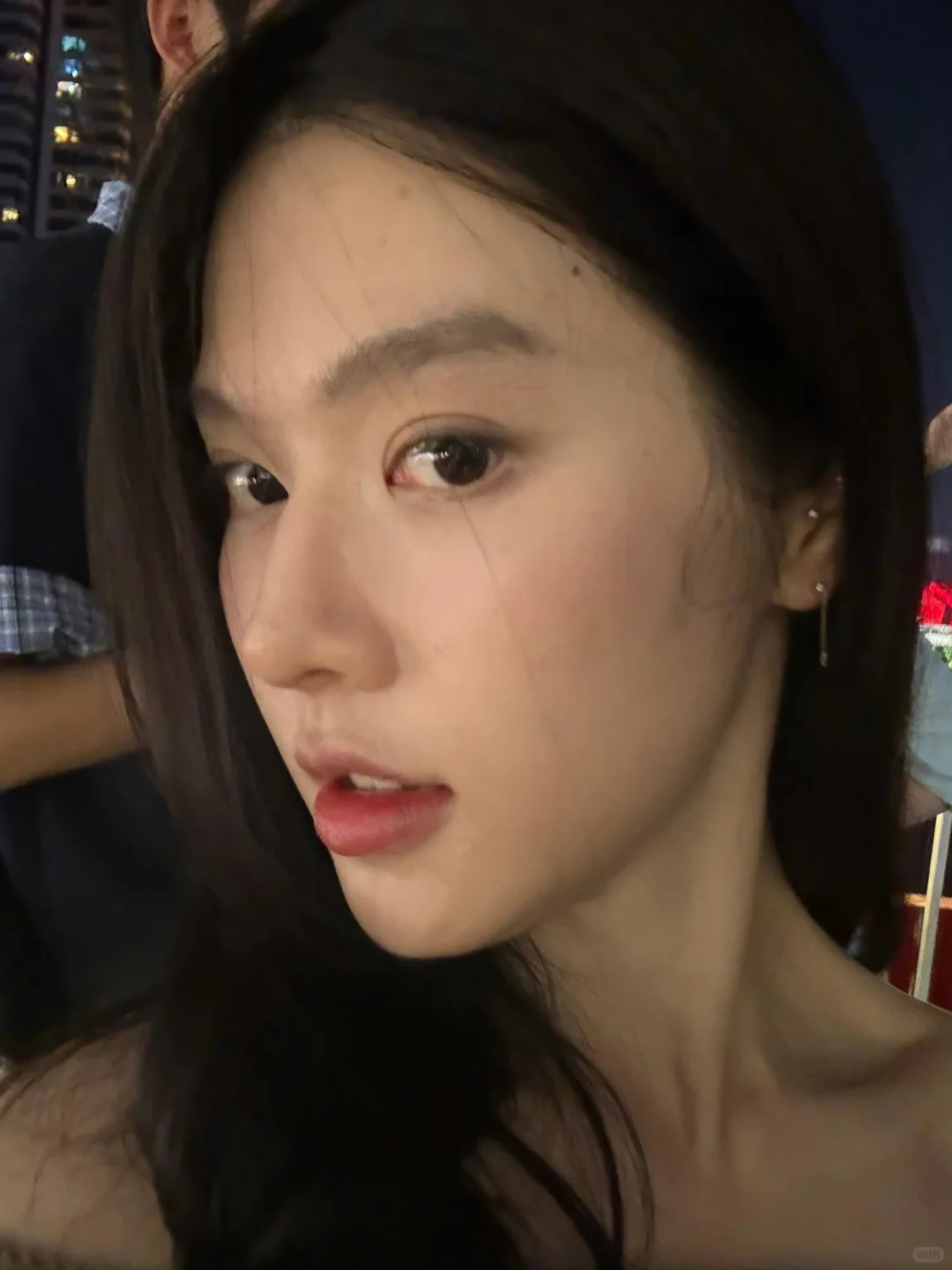 妩媚勾魂 风情万种卜斯斯