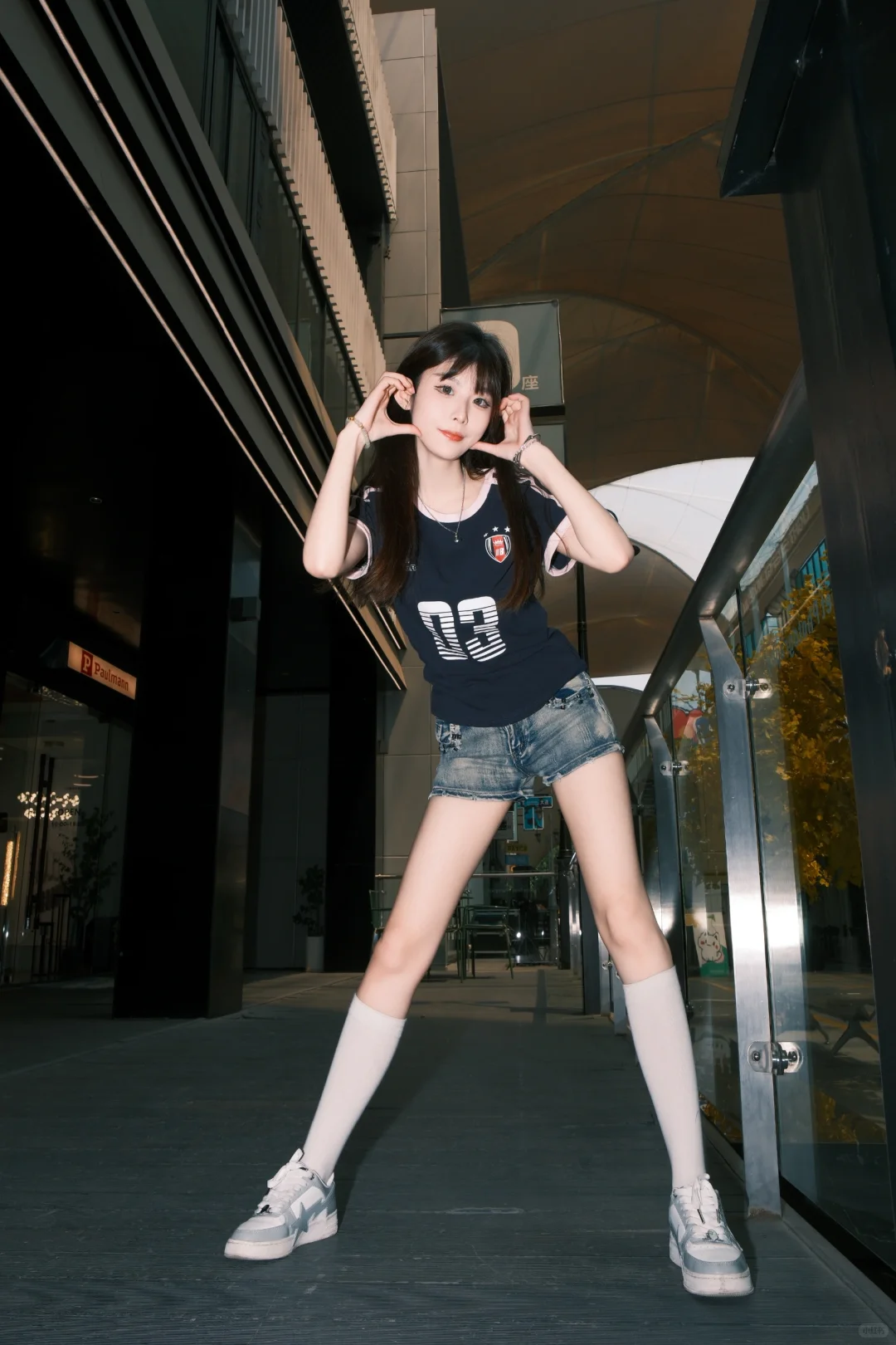 闪光灯辣妹