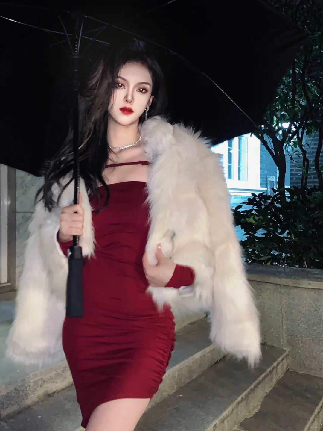 今天的人设是小说里刚刚归国的豪门女二