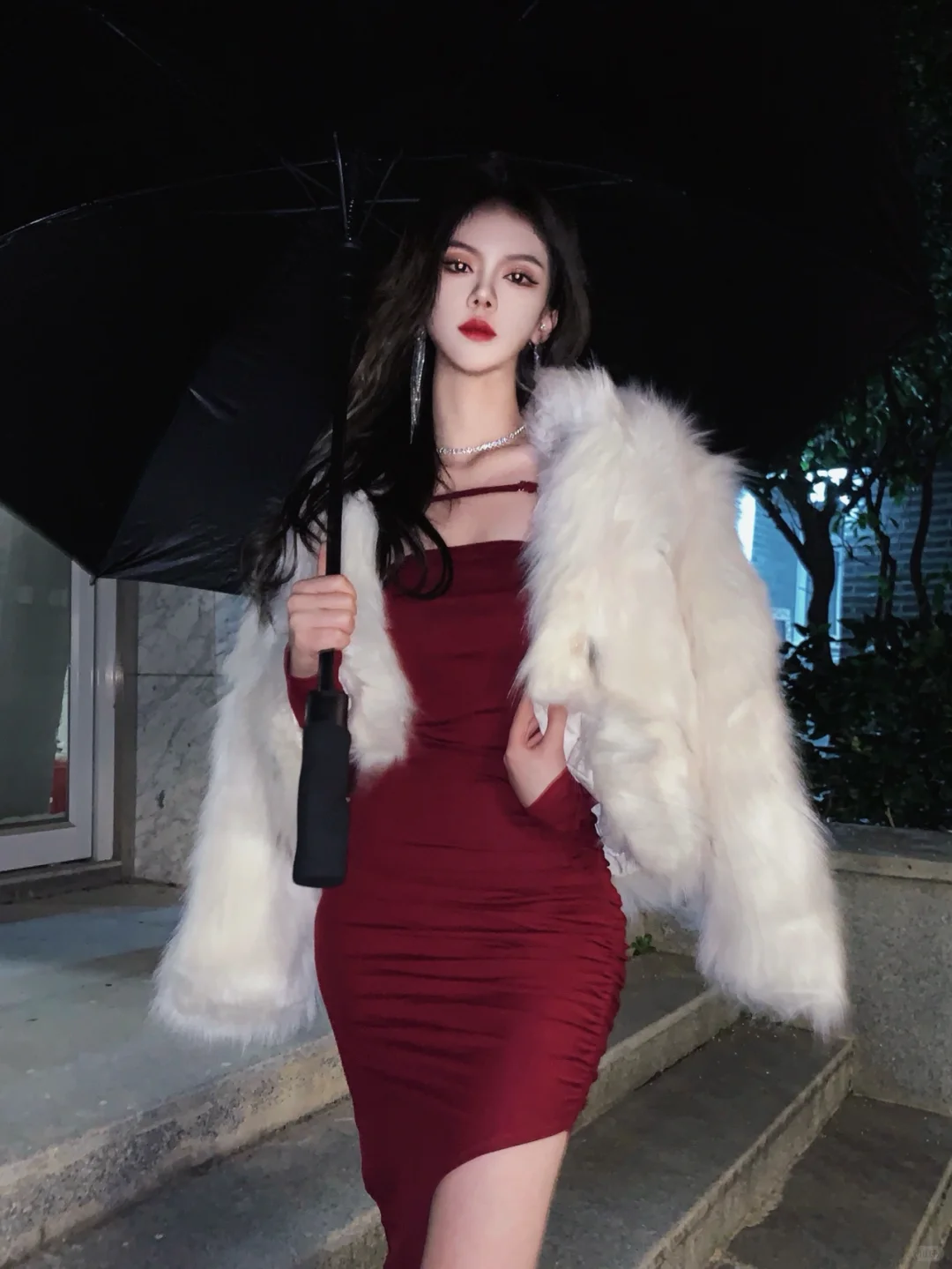 今天的人设是小说里刚刚归国的豪门女二