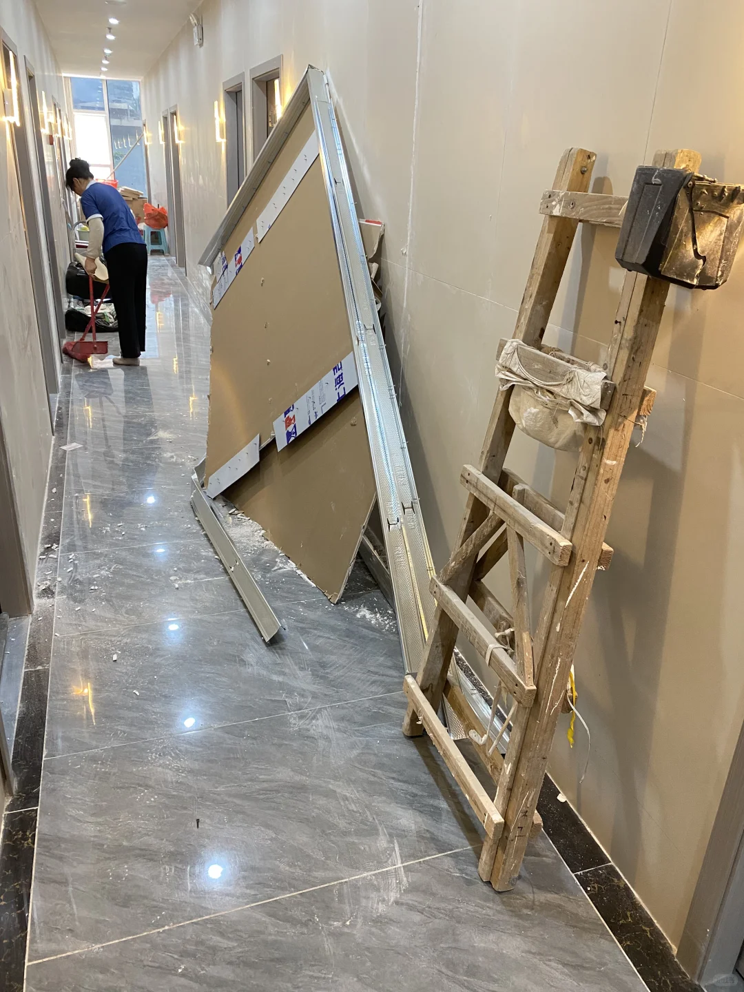 自己房子出租，可养宠物，全新家电的电梯房