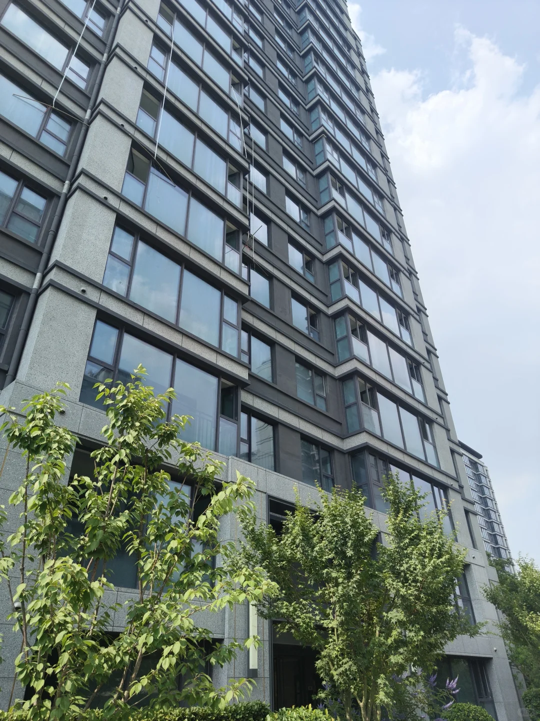 徐州的开发商们别再建黄色外立面的小区了！