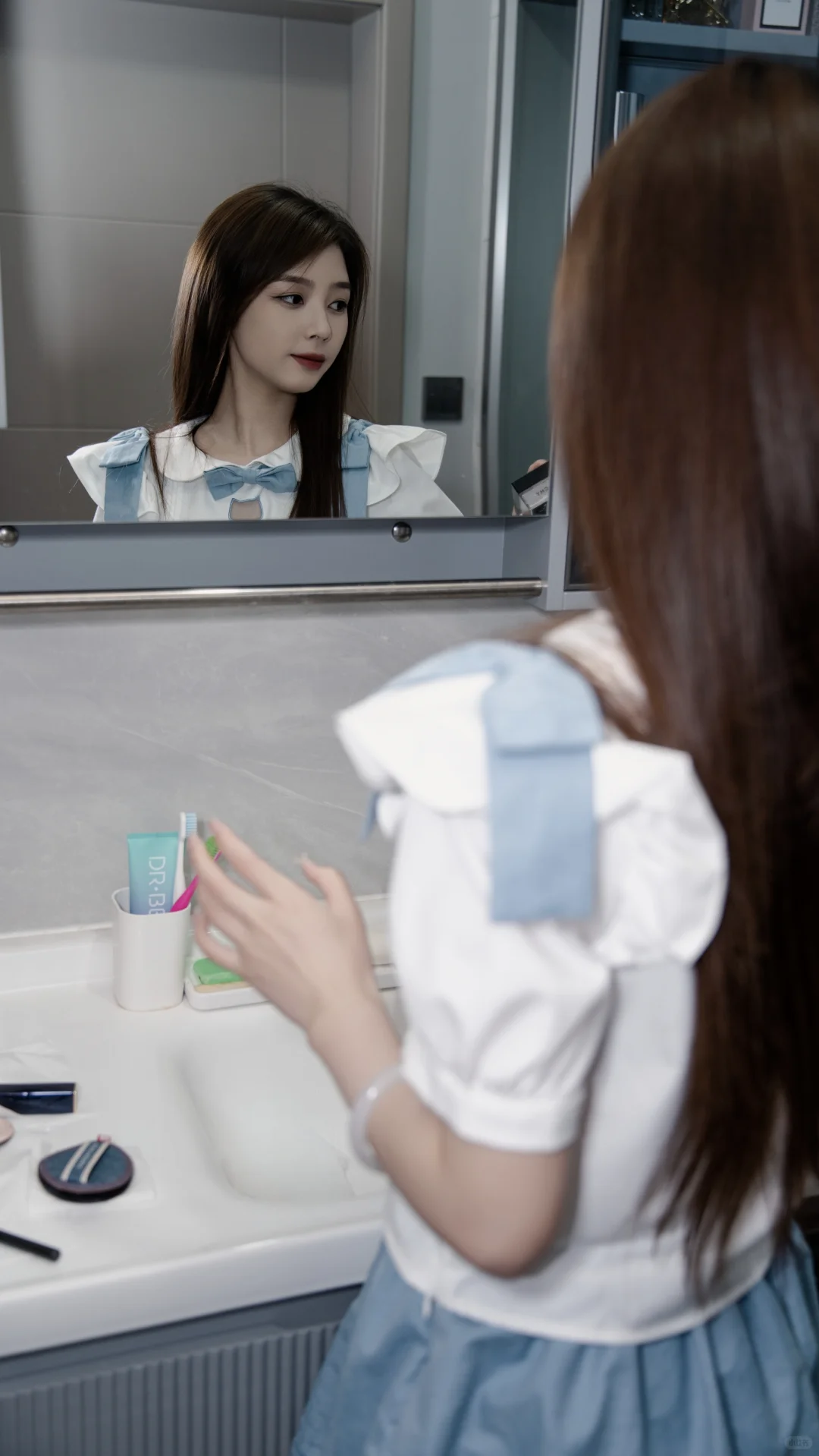 怎么会有这么甜的少女啊！💕