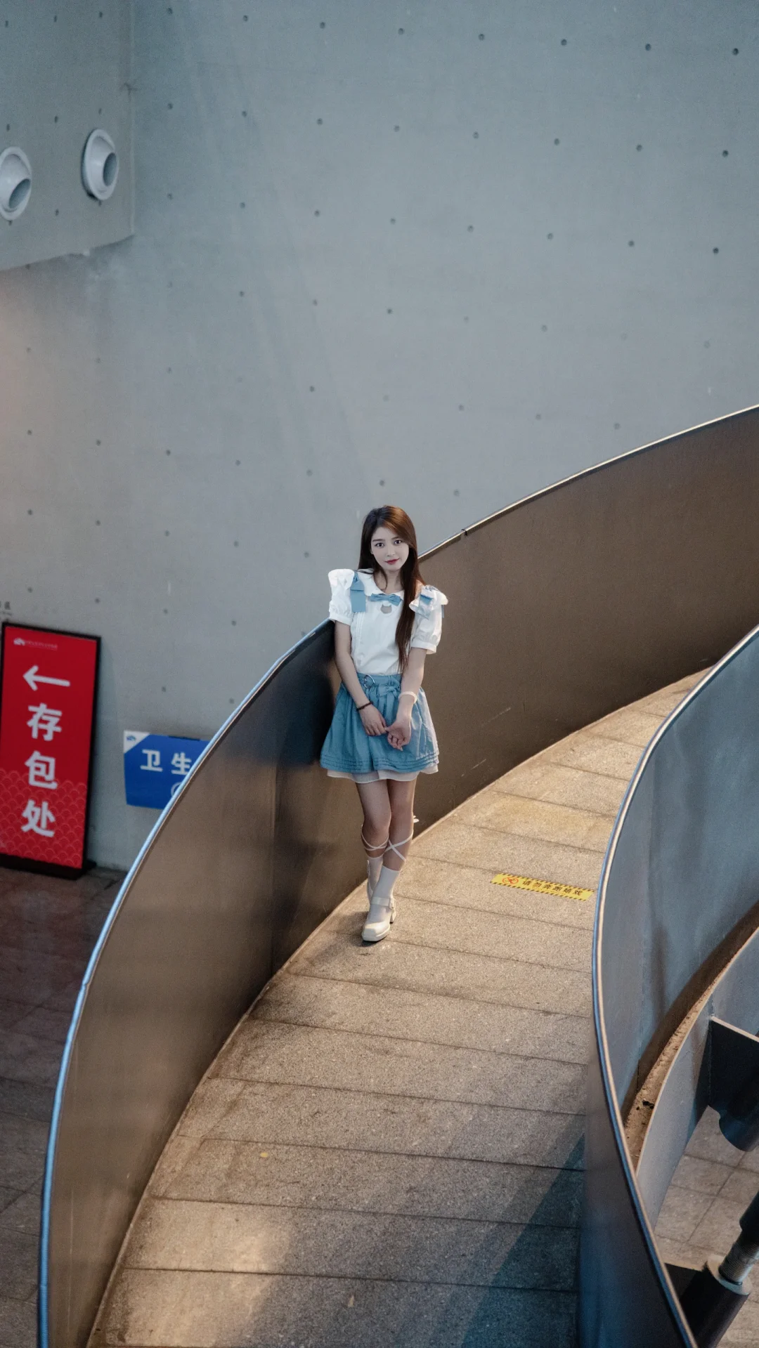 怎么会有这么甜的少女啊！💕