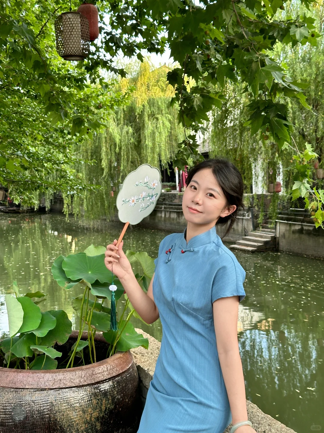 旗袍真的穿的出去吗，会不会很奇怪啊