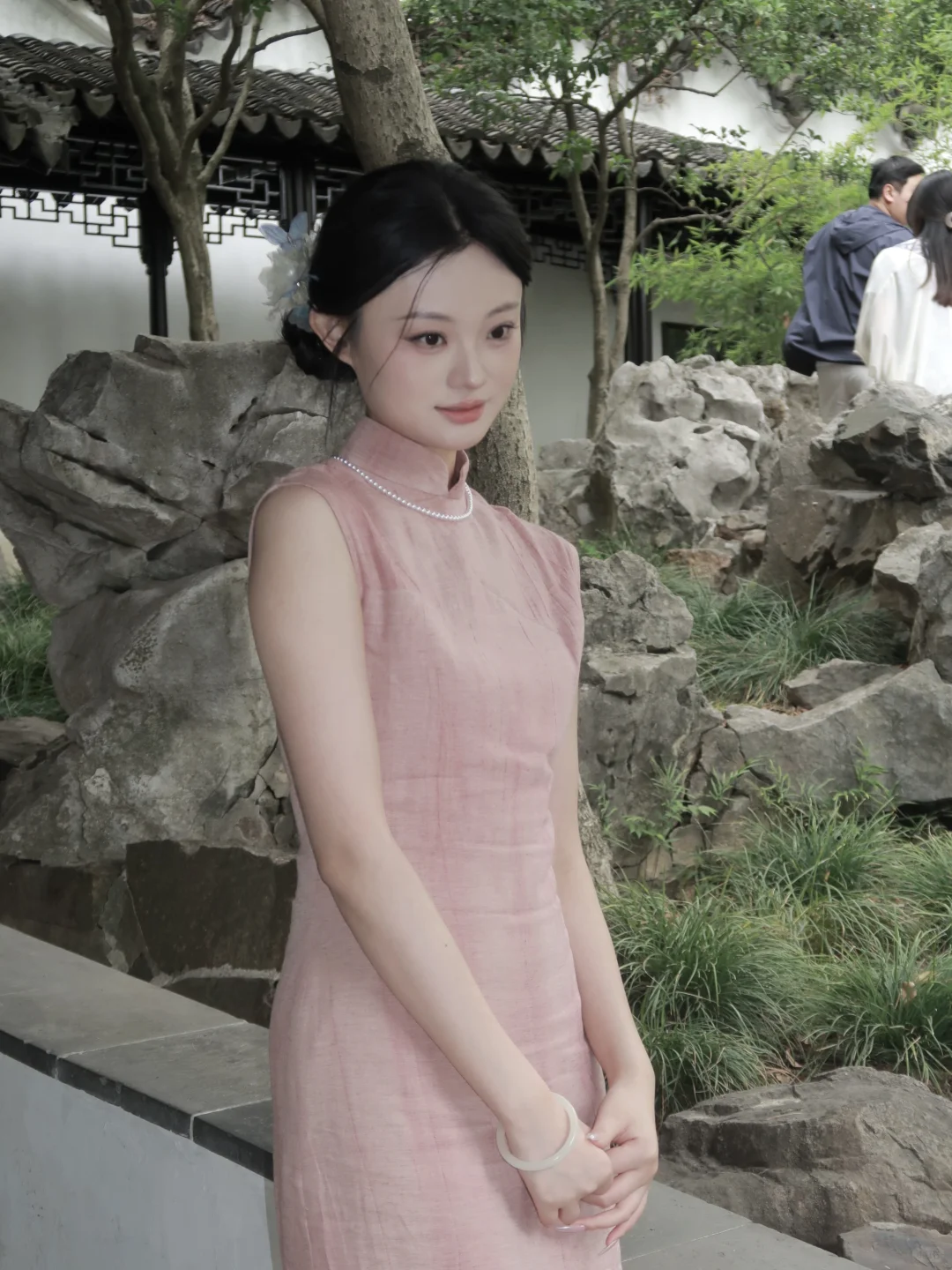 存一些方脸旗袍的拍照姿势