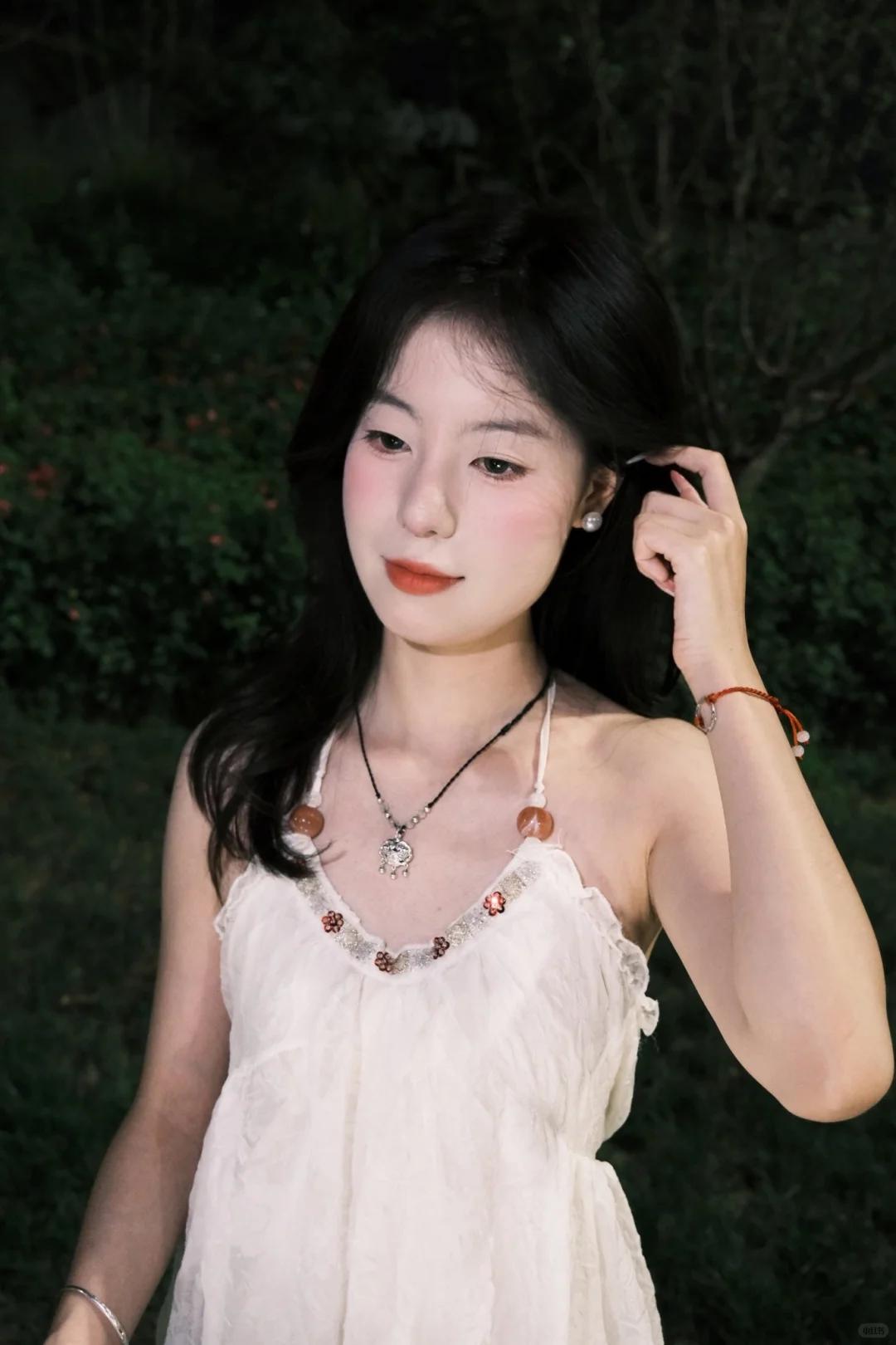 是谁的白月光女孩～～～