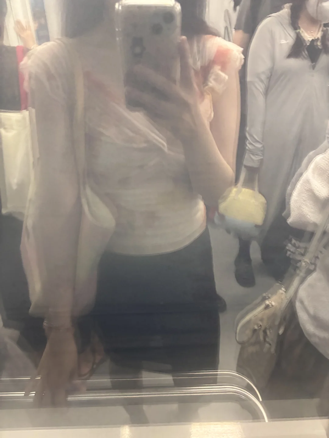老公拍的上班路上的我