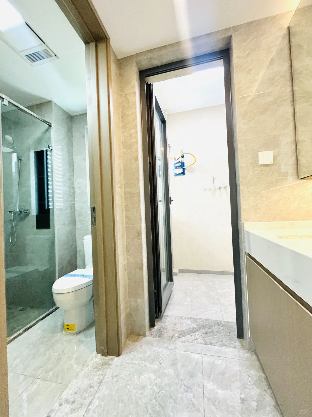 一天都没有住过人｜一口价76万 精装三房急售