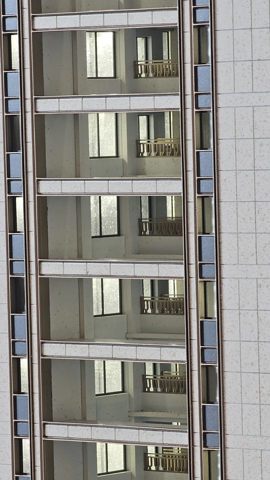 静安悦97踩盘有感——8分地段2分产品