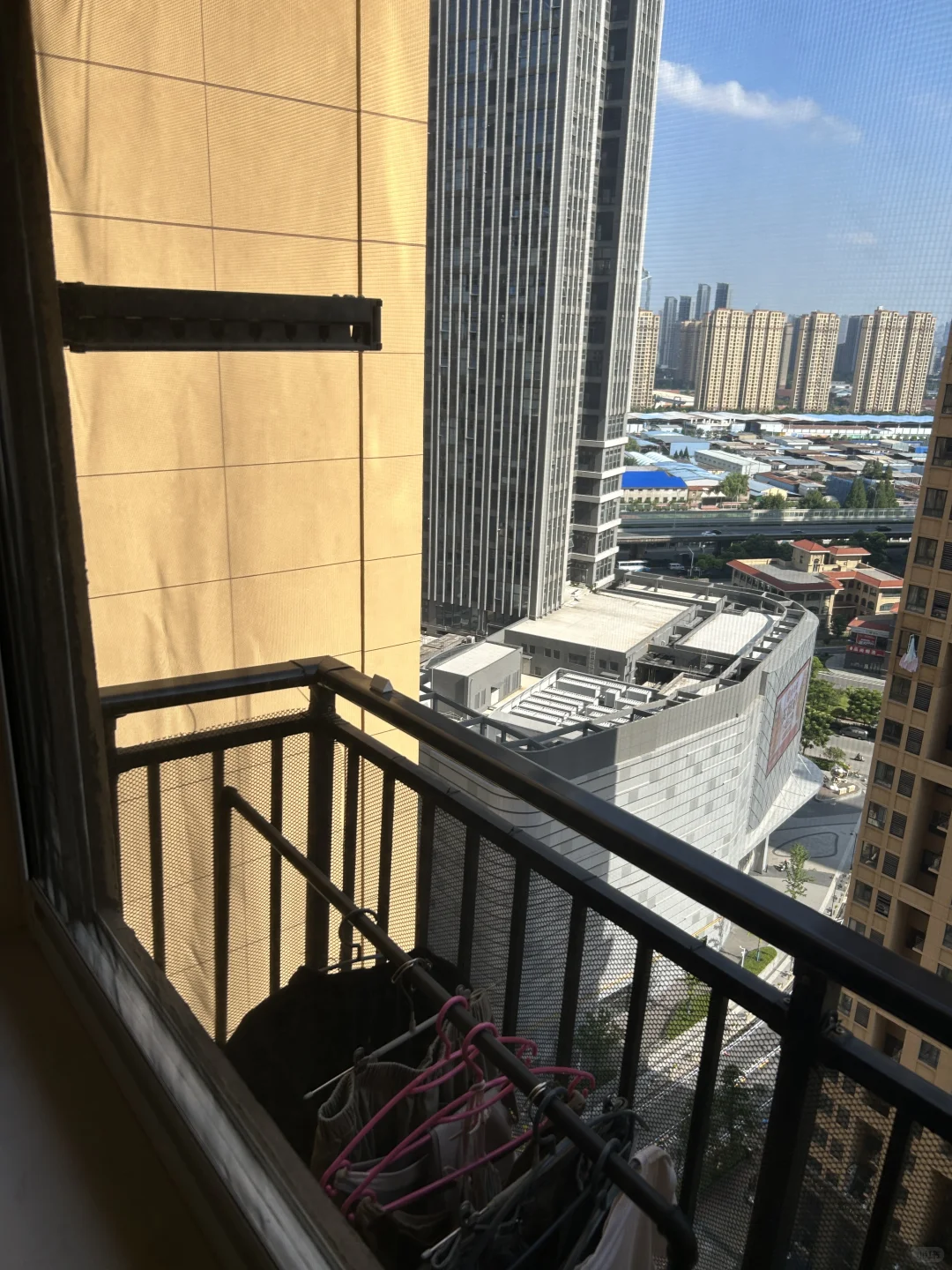 费劲心力装好的家 还没住半年就得告别了