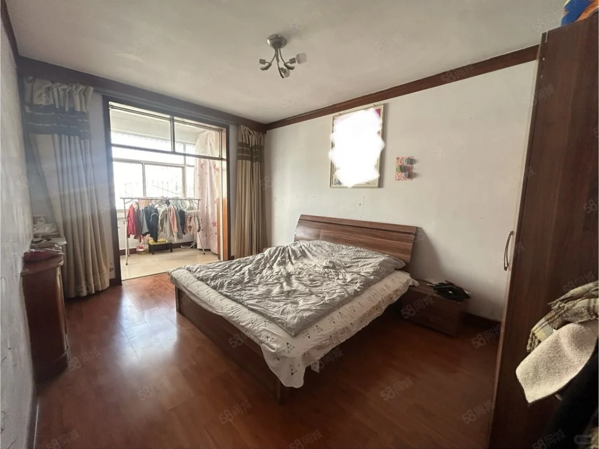 🔥急售！黄华街小区130㎡三室一厅