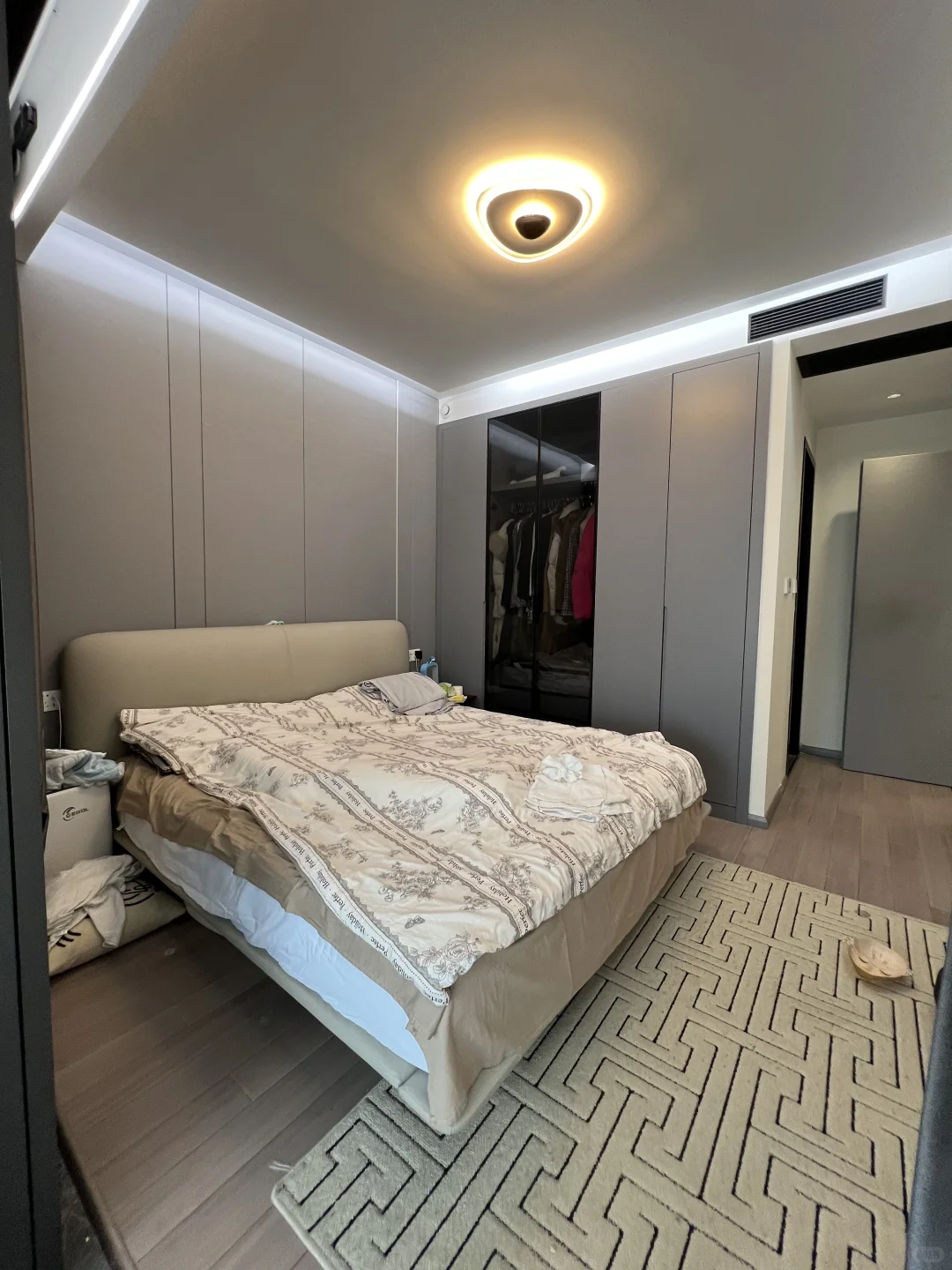 卖房‼️李沧70万精装🏠一梯一户套三小高层