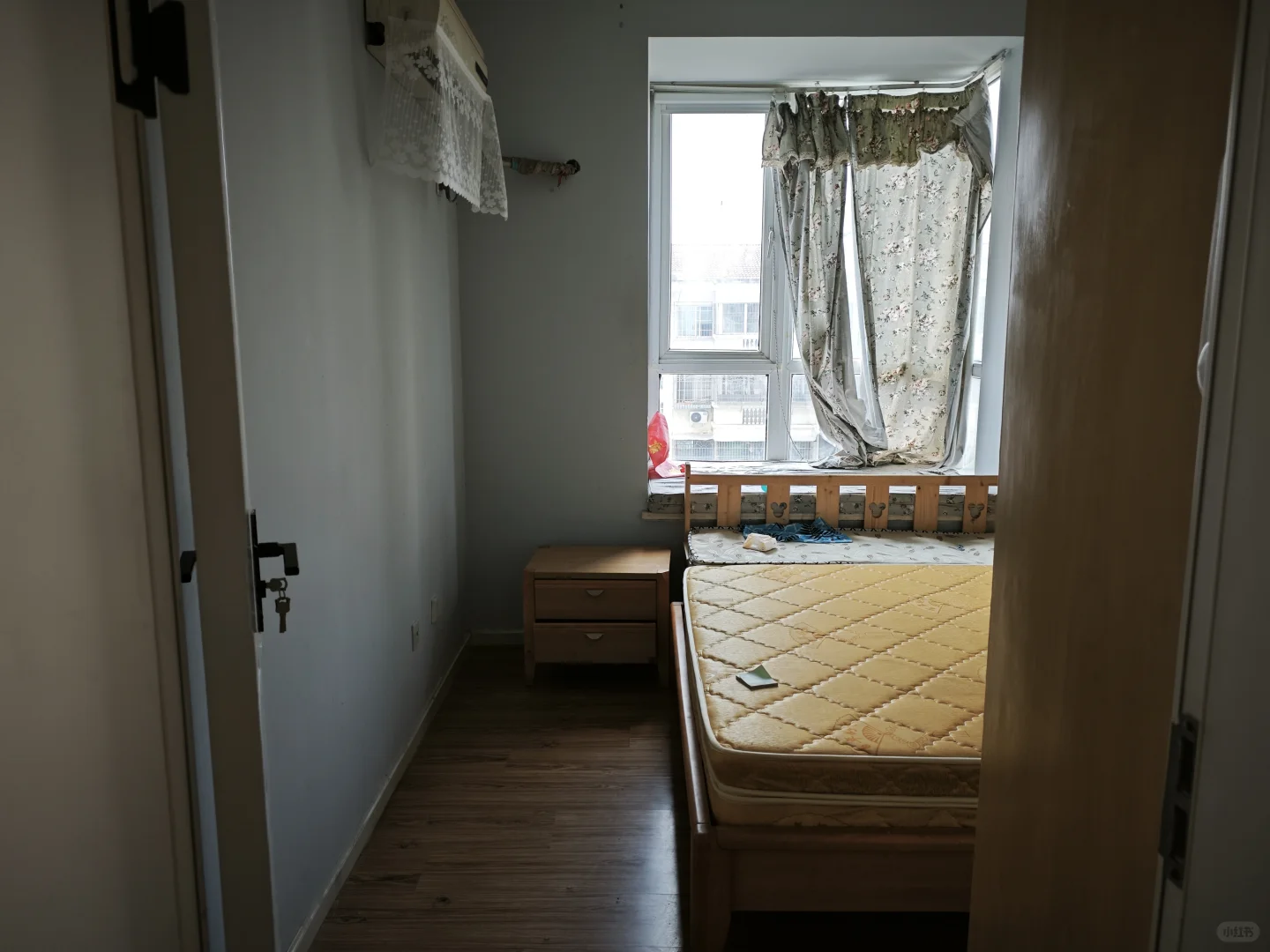 住房出租，拎包入住