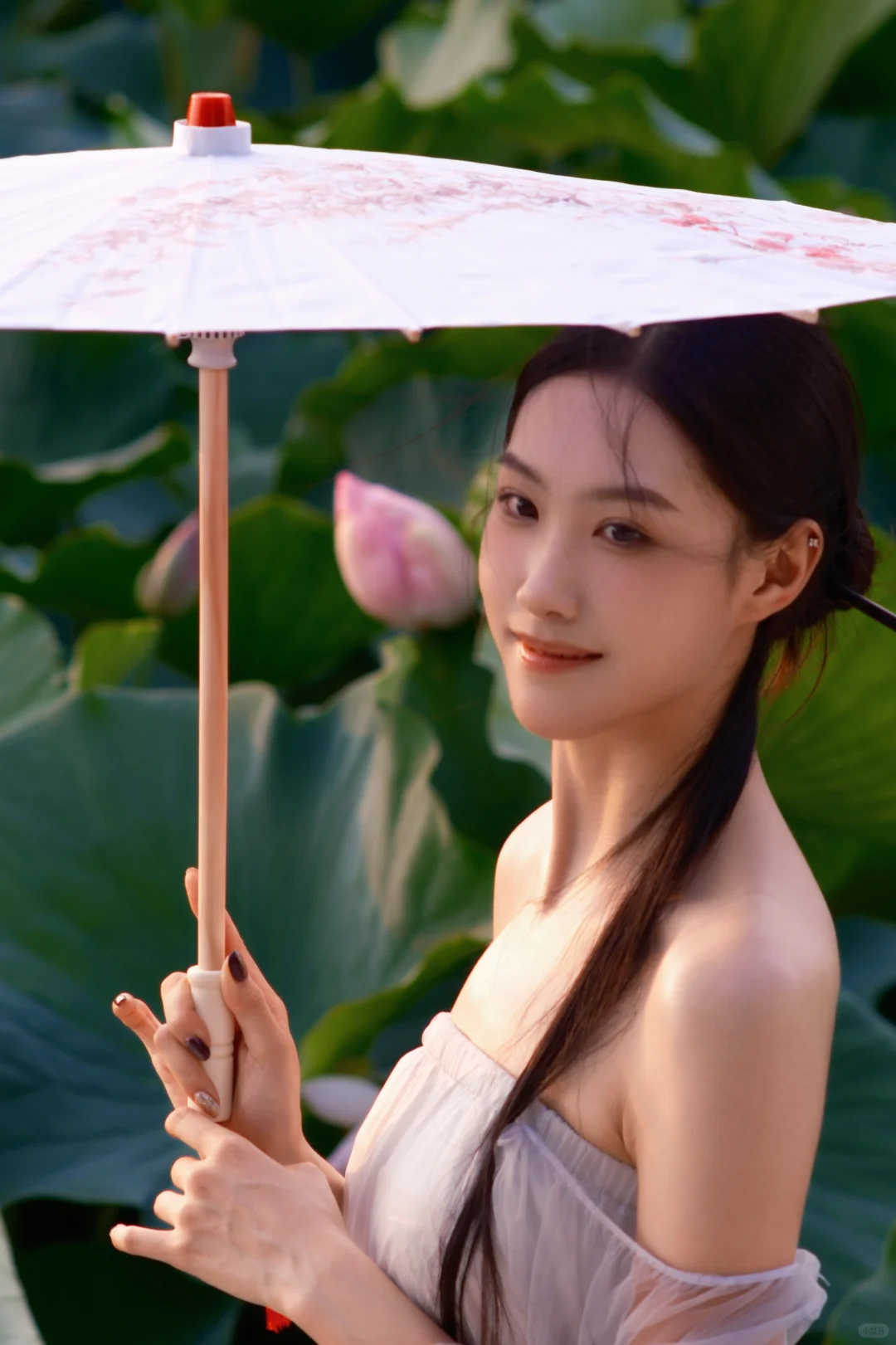 纵有千万金不及美人回眸一笑