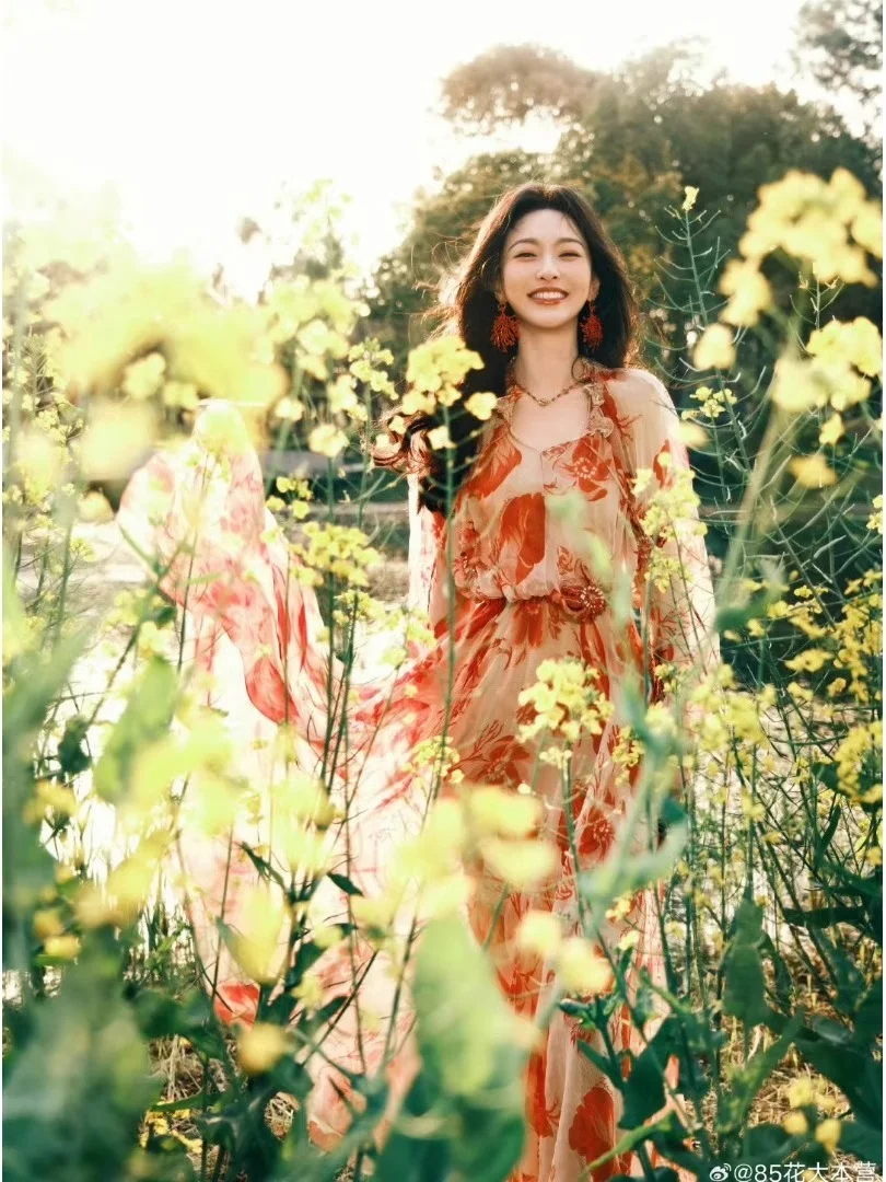 唐嫣同款高级感女神范碎花长裙度假风连衣裙