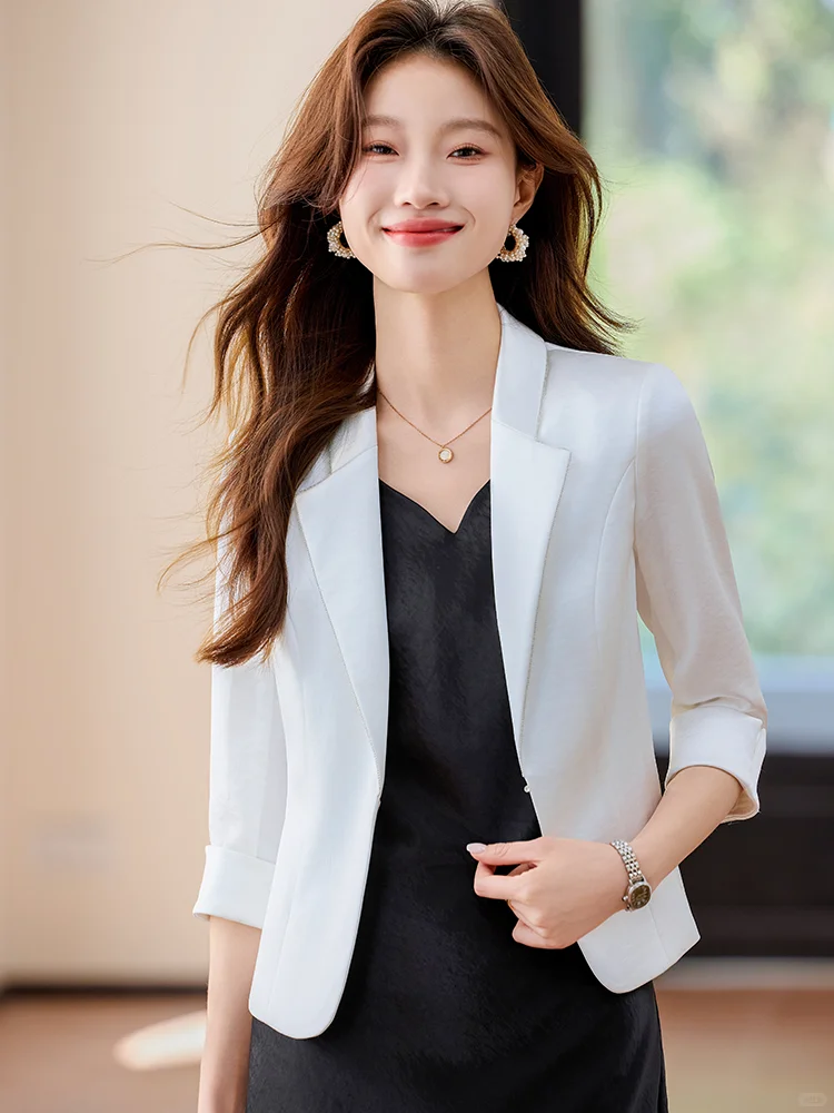 女神范儿！春夏必备西装外套缎面连衣裙套装