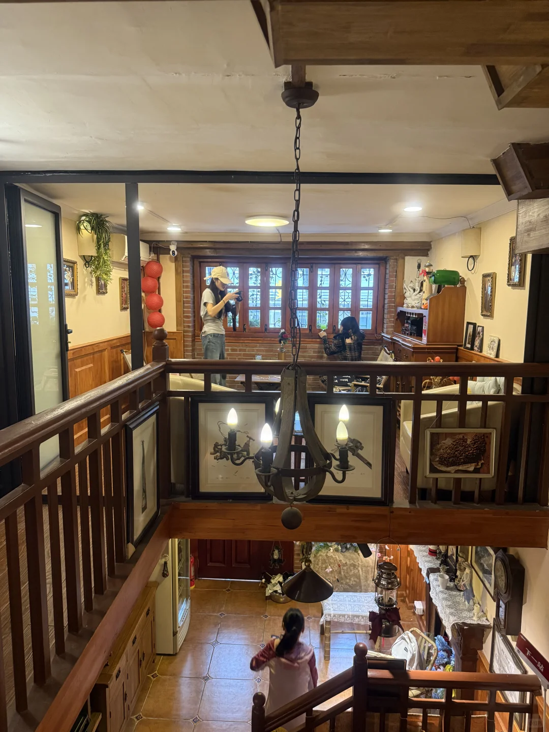 在小洋房🏡和女明星labubu一起喝下午茶☕️