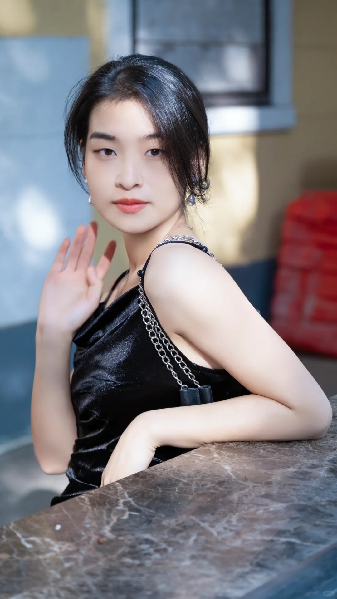 有被这个女孩的氛围感美哭！