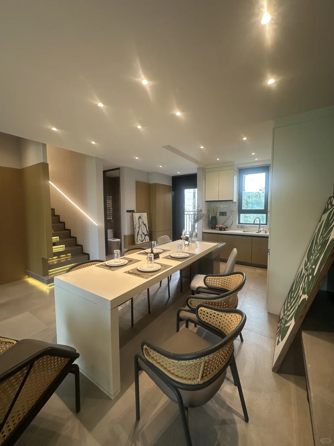 城阳中心：全款135万！170平上叠别墅🏡送露台