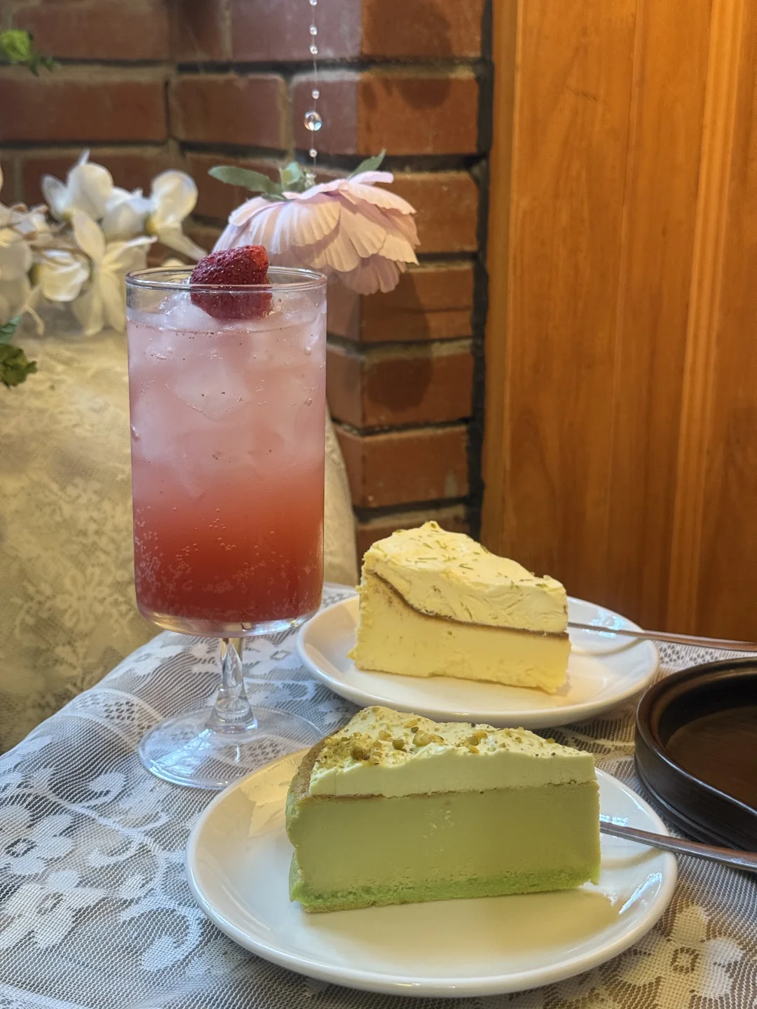 在小洋房🏡和女明星labubu一起喝下午茶☕️