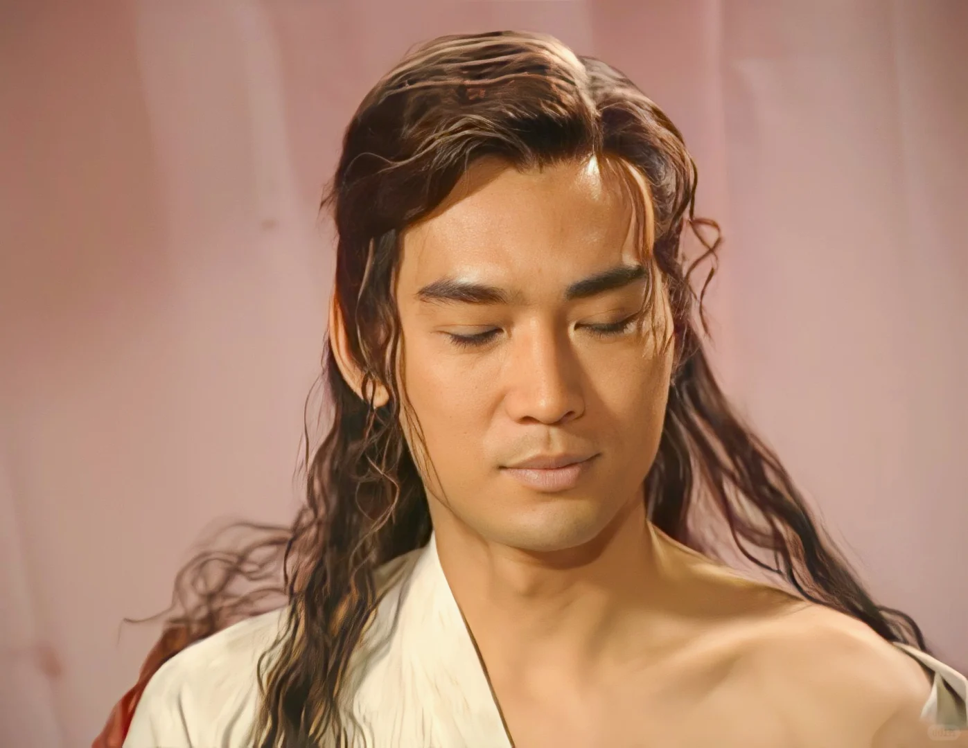 小李这个露肩