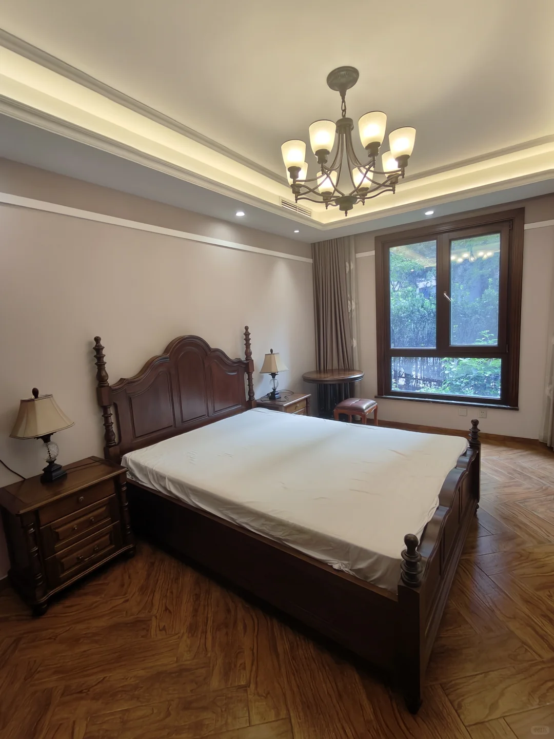 ✨雅致两居 | 一屋典雅实木，一院四季风景