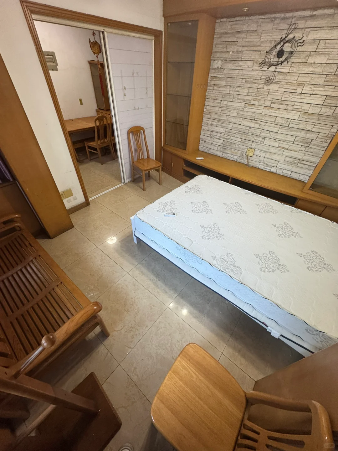 地铁1号线+多公交环绕，朝晖六区真房源即住！