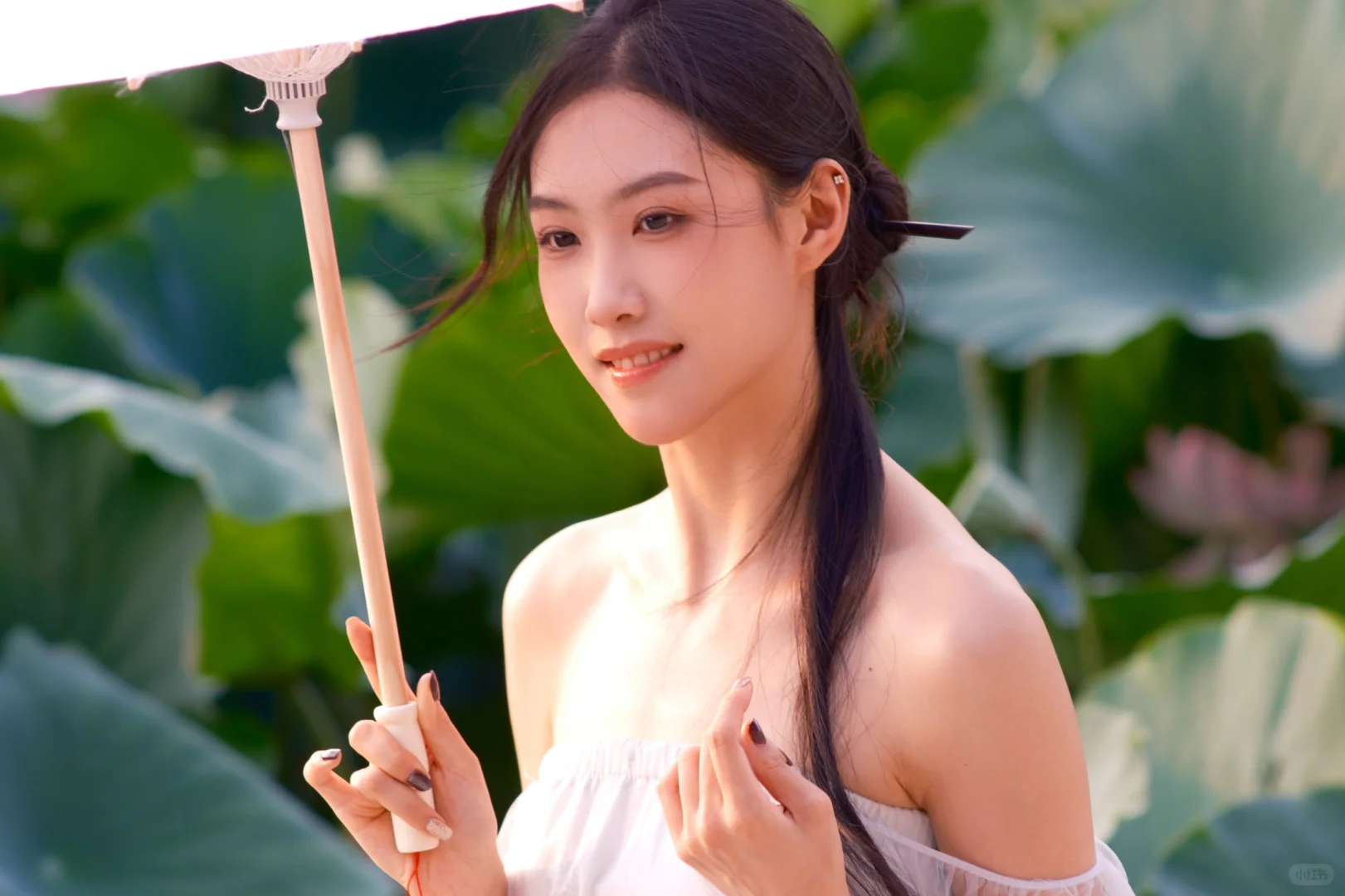 纵有千万金不及美人回眸一笑