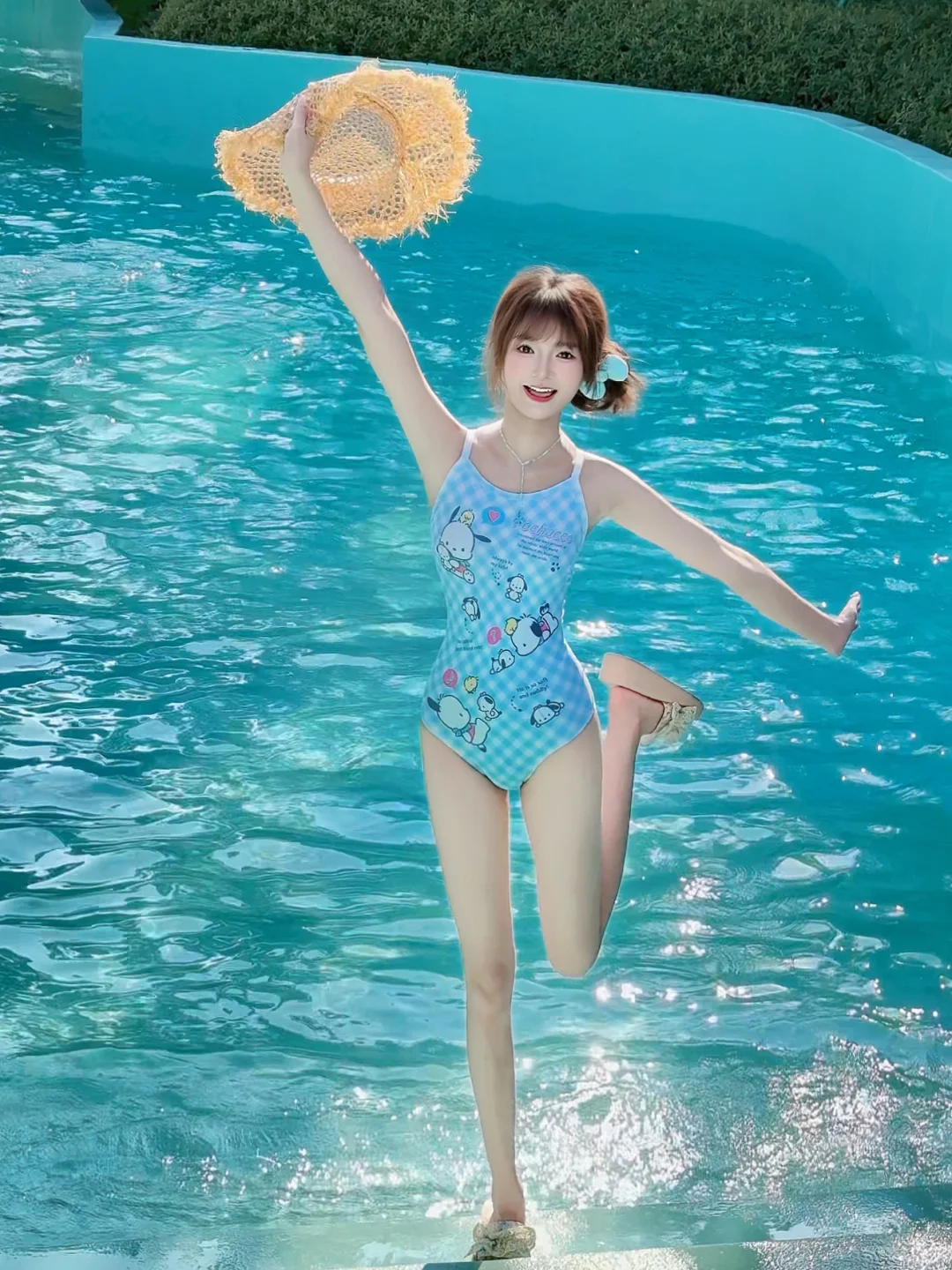 夏日玩水💦存一些泳池拍照姿势📸