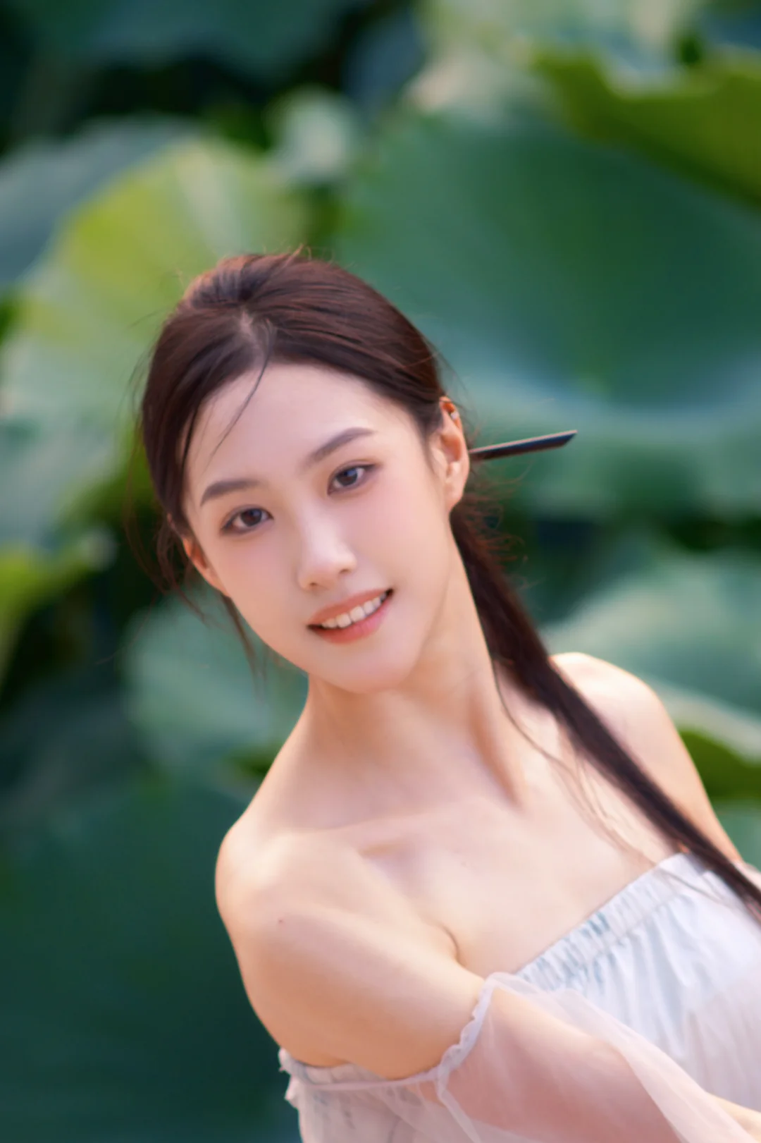 纵有千万金不及美人回眸一笑