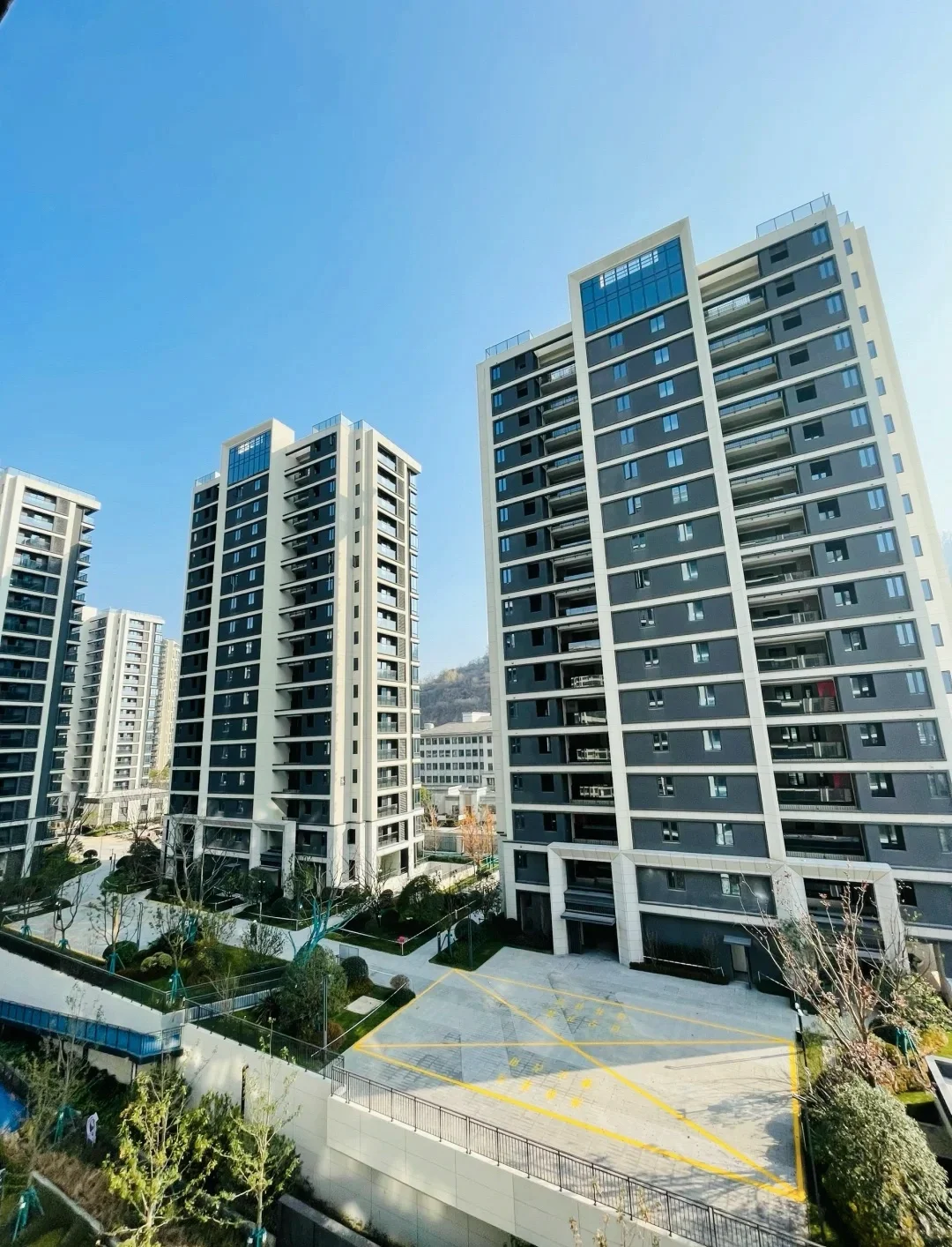 去年萧山320w没买｜今年150w大三房带 车位