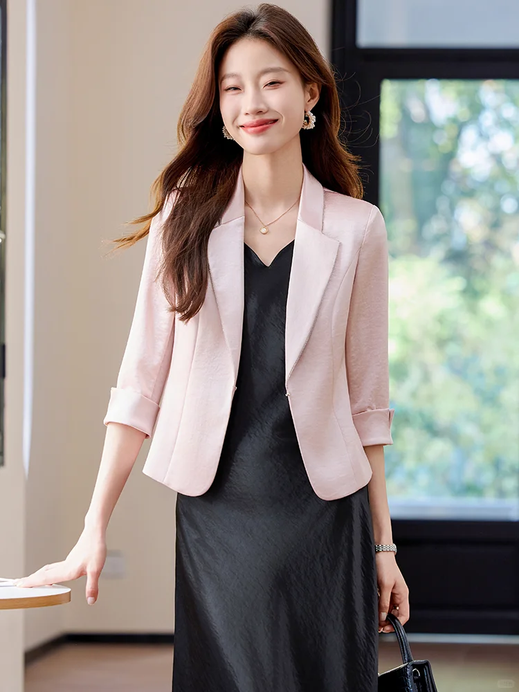 女神范儿！春夏必备西装外套缎面连衣裙套装
