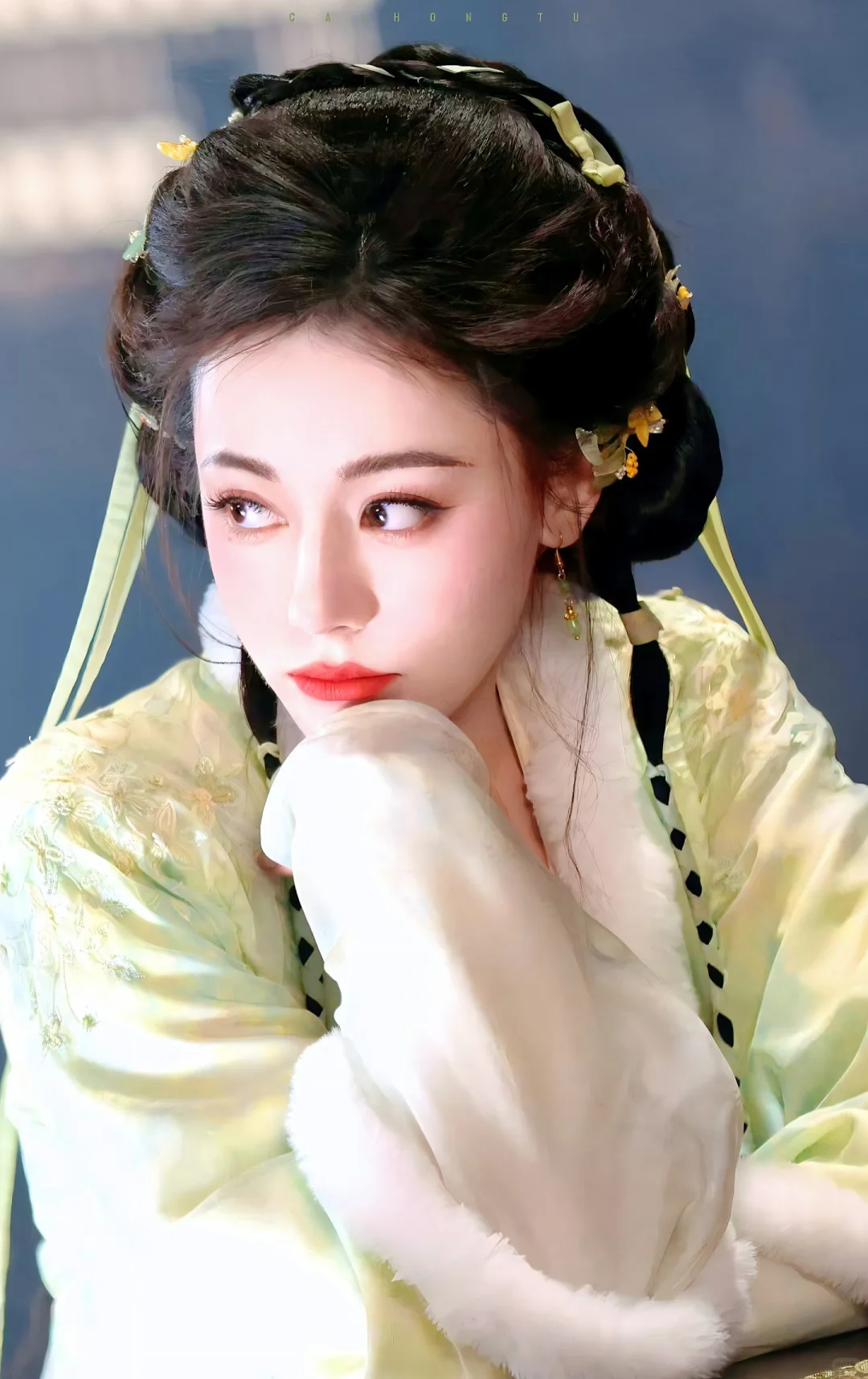 𝙒𝙚𝘾𝙝𝙖𝙩 |迪丽热巴古风图