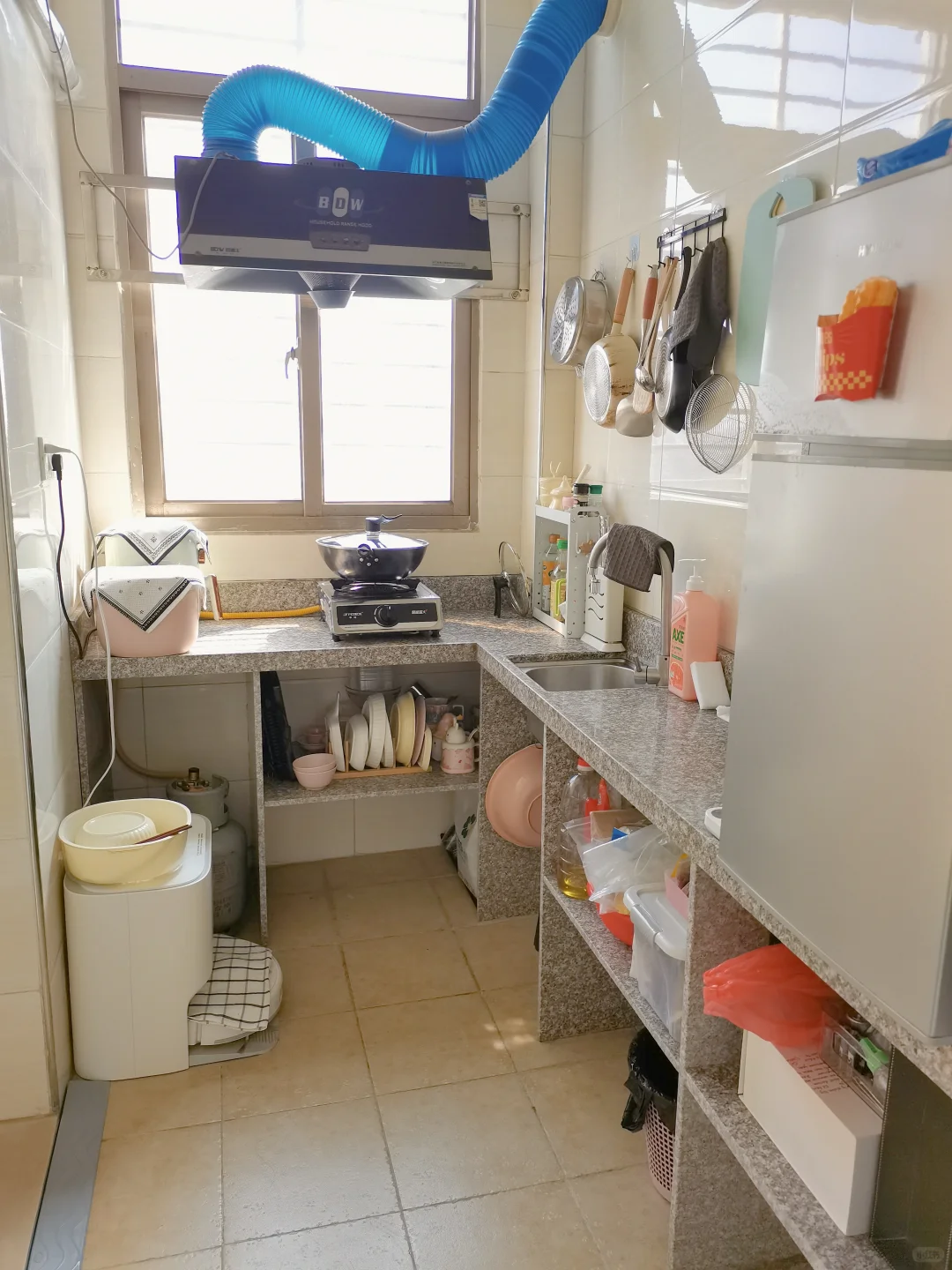 600住进阳光单间！独居女孩扫楼避坑指南
