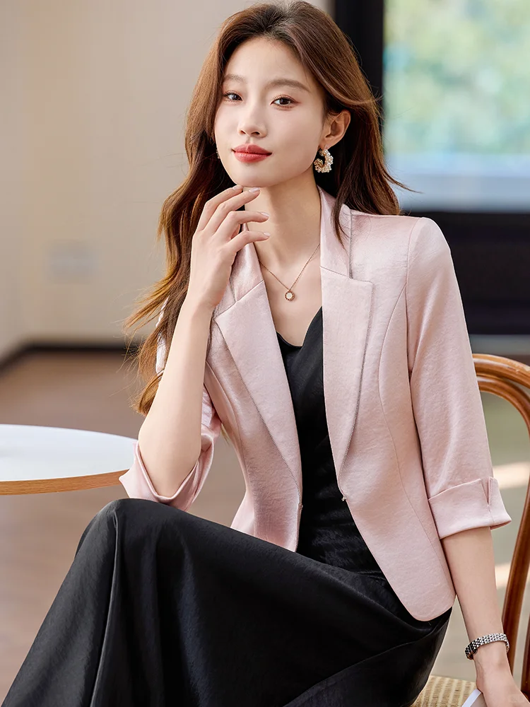 女神范儿！春夏必备西装外套缎面连衣裙套装