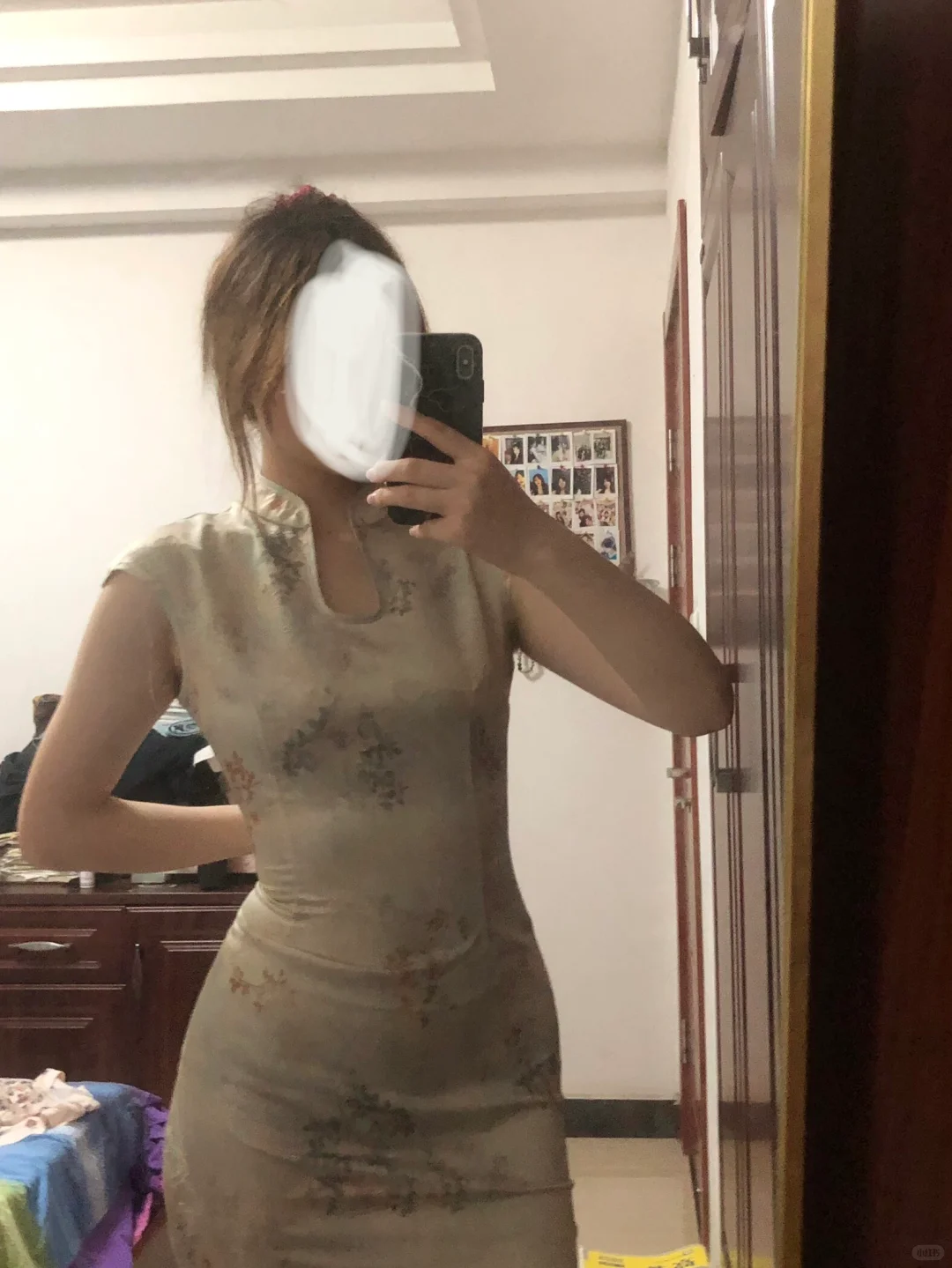 老婆们三选一！！留哪件旗袍呀