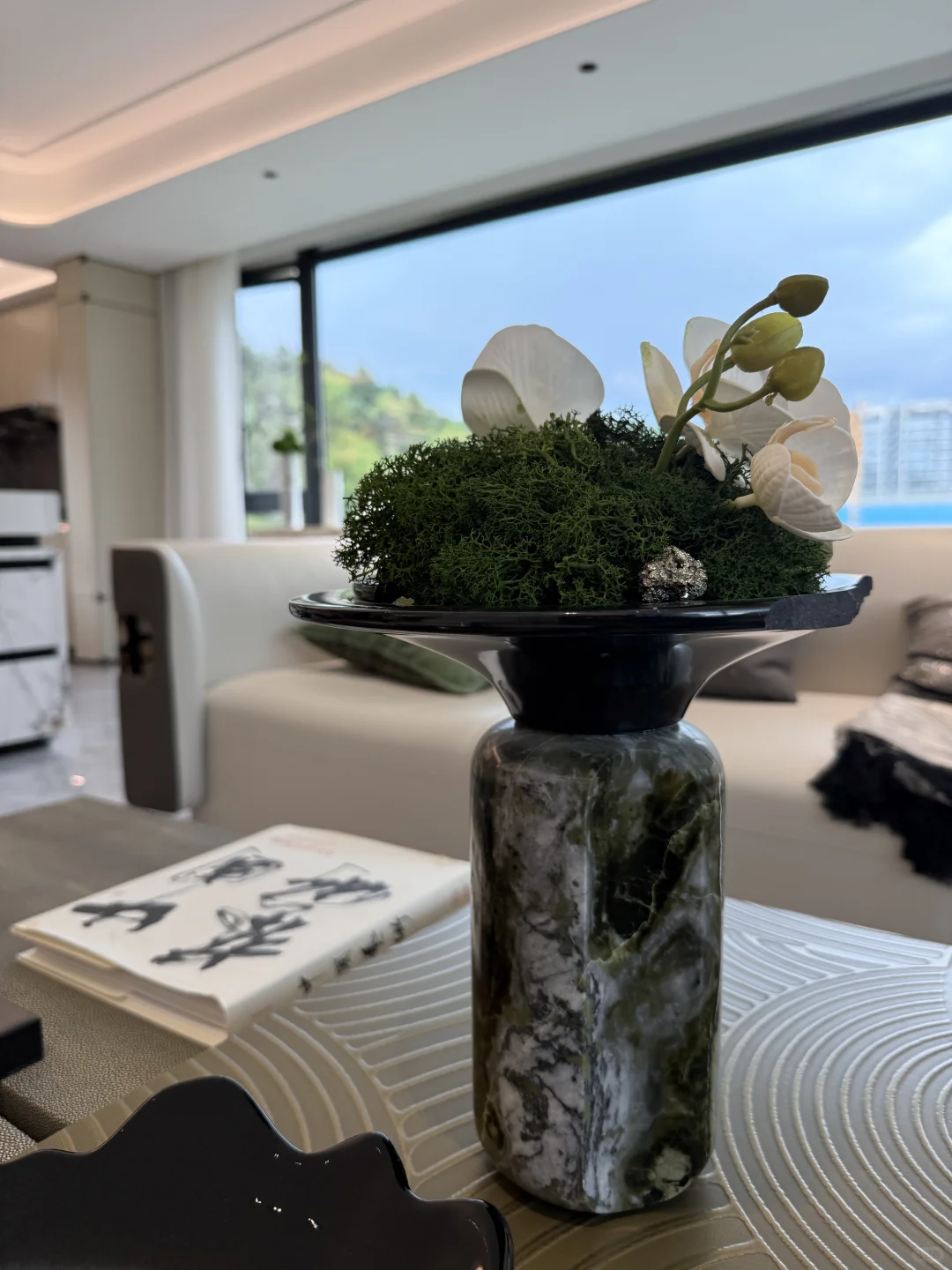 陪朋友去看房，我承认我酸了