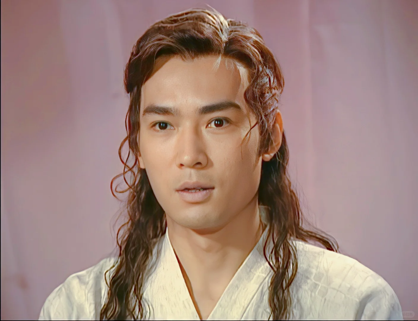 小李这个露肩