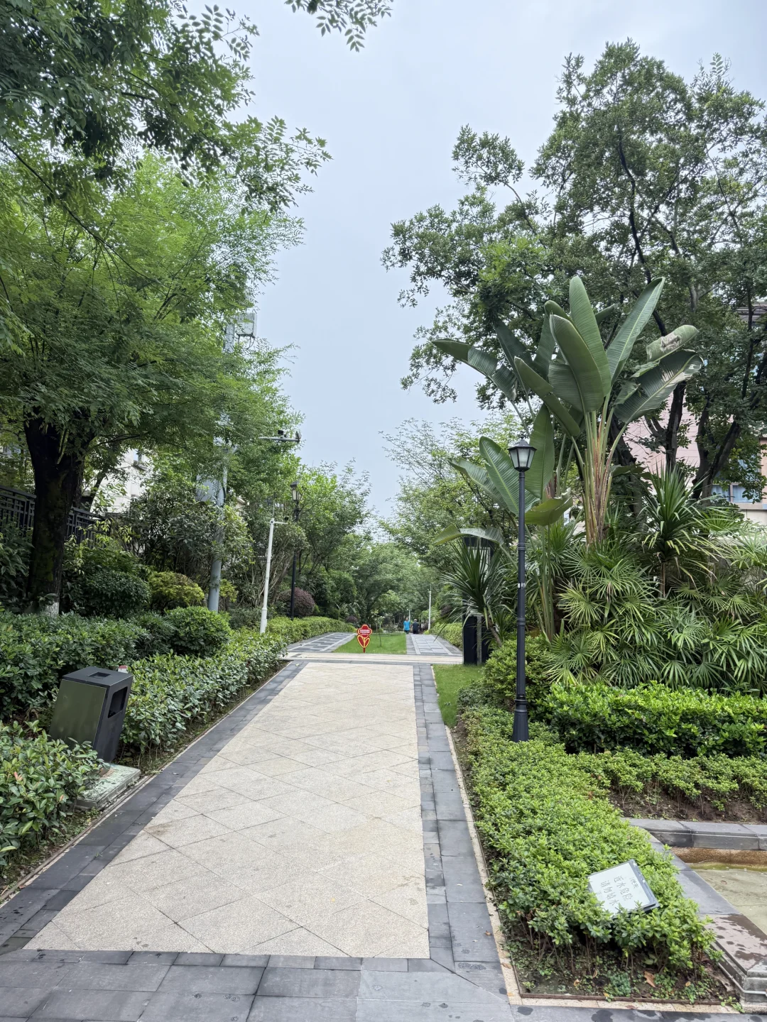 买了别墅不敢发朋友圈
