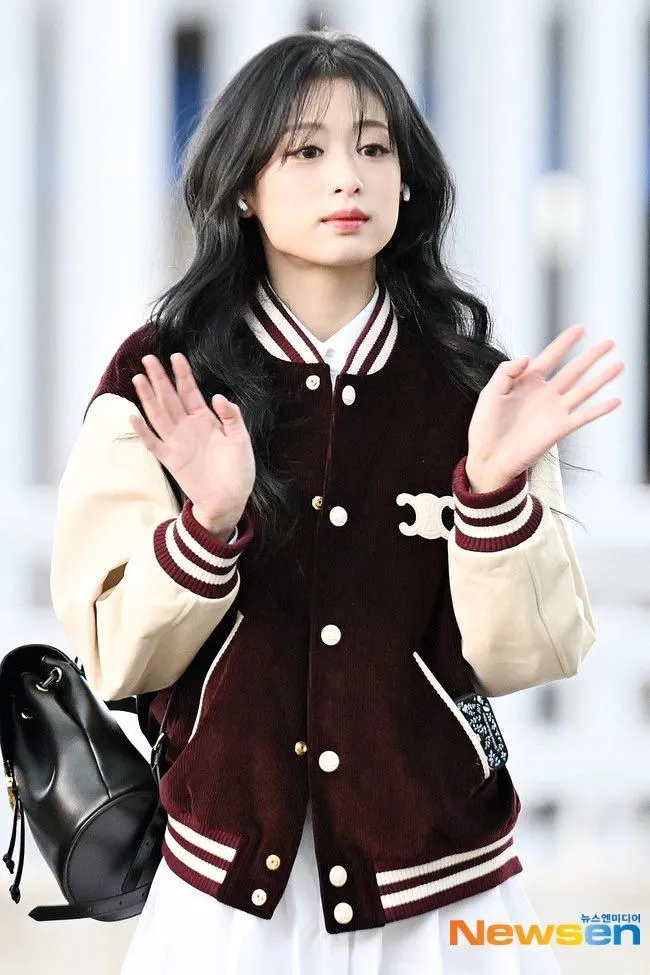 Babymonster今日机场街拍私服，青春美少女！