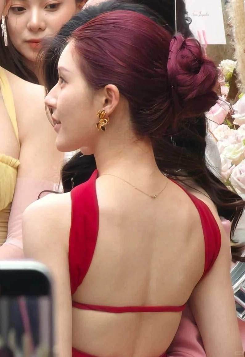 新发色好美哦