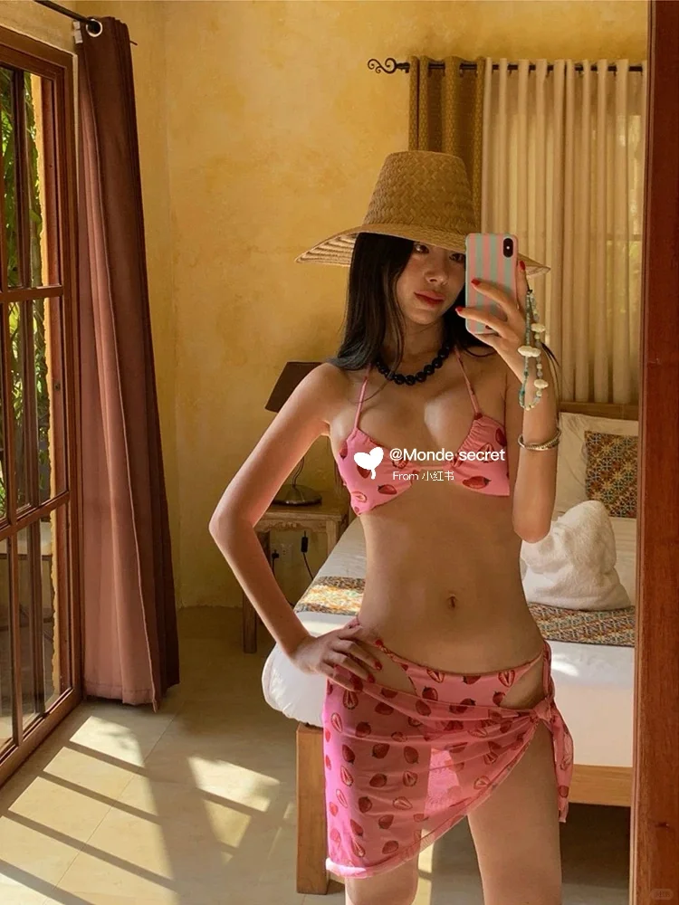 度假！海岛！粉色比基尼！🌴太美啦！