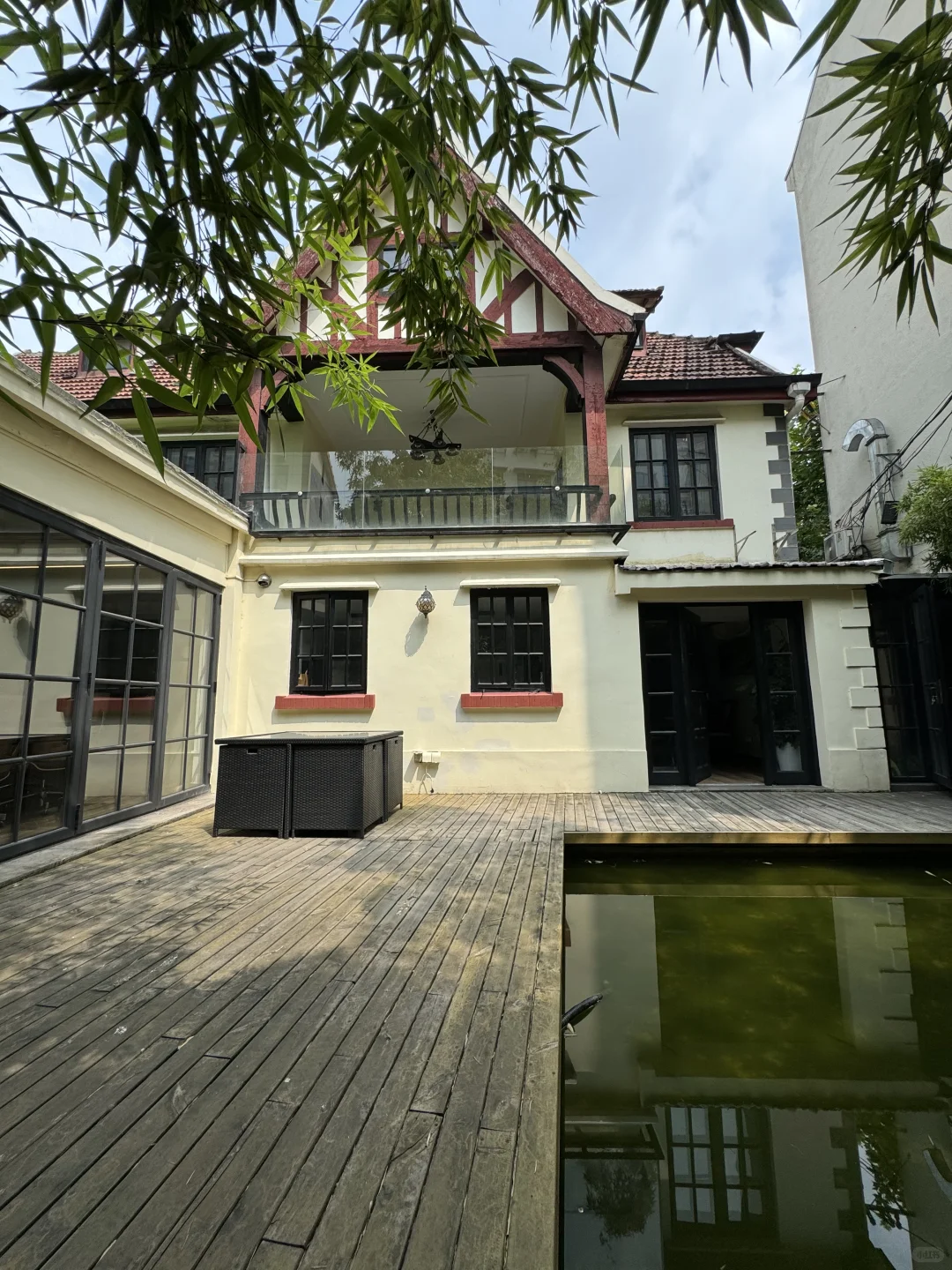 淮海中路沿街独栋老洋房，可租可售…..
