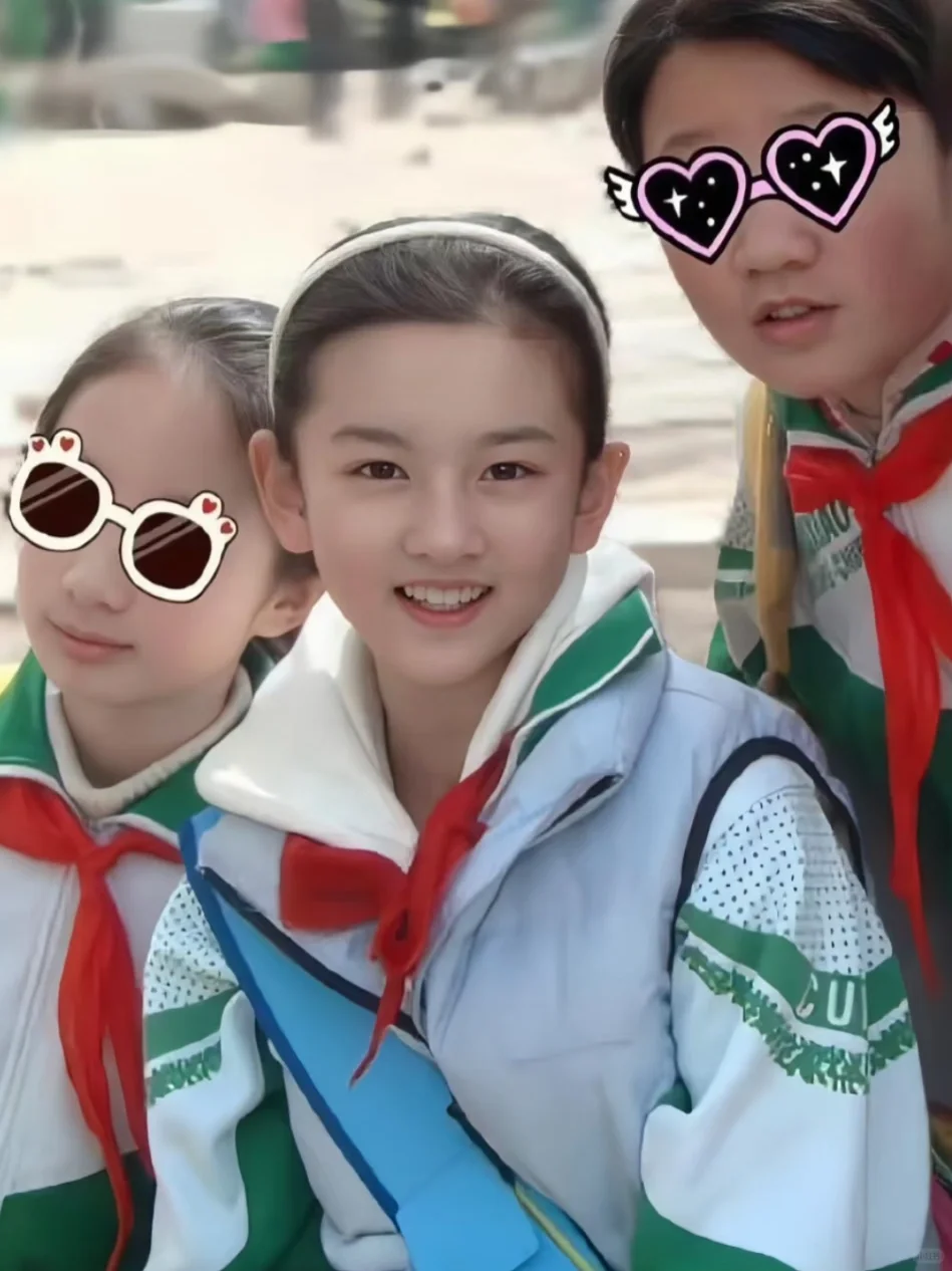 宋祖儿小时候真是个美人胚子