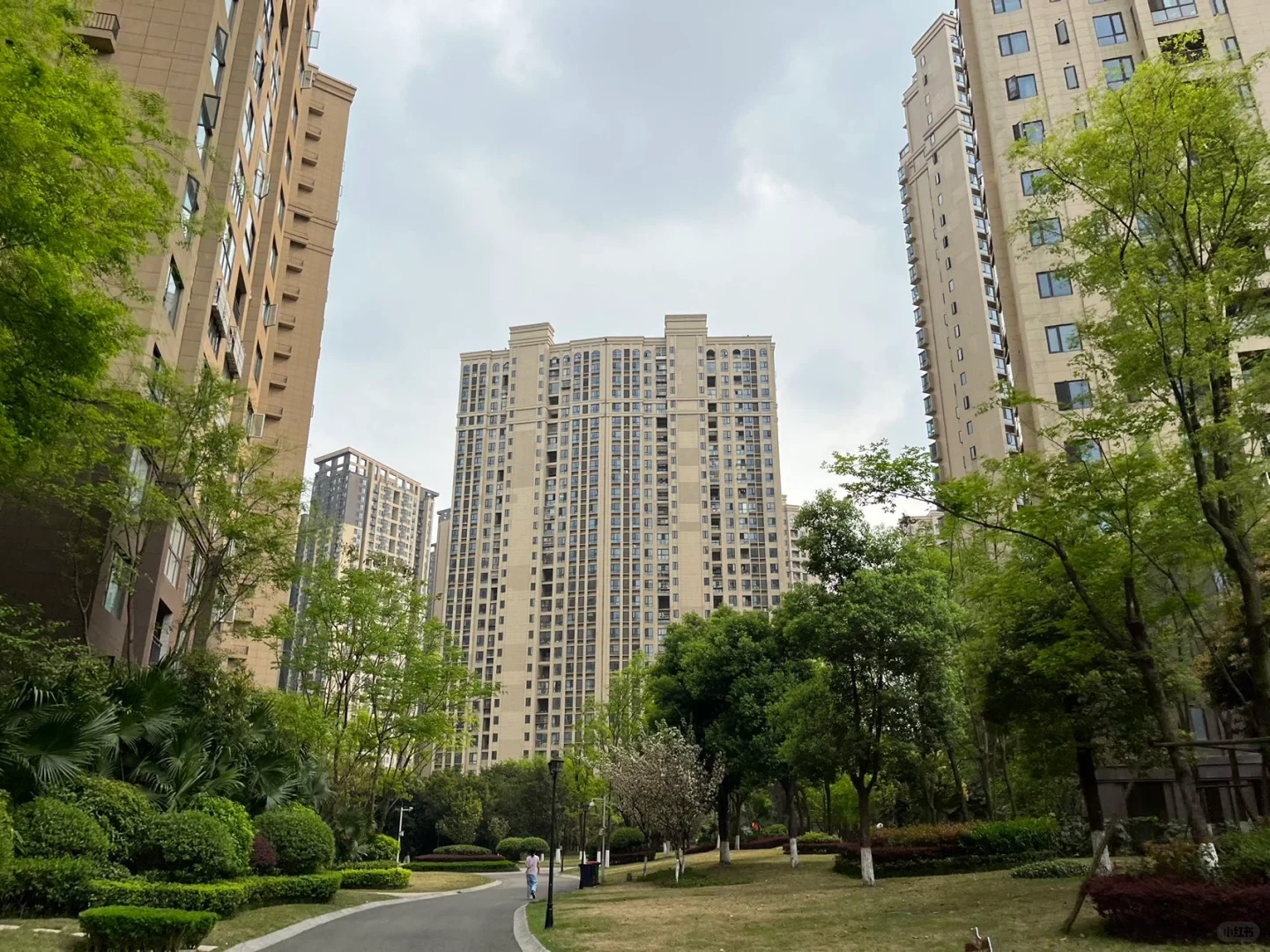 听说小红书可以卖房了～龙泉大面，套二。