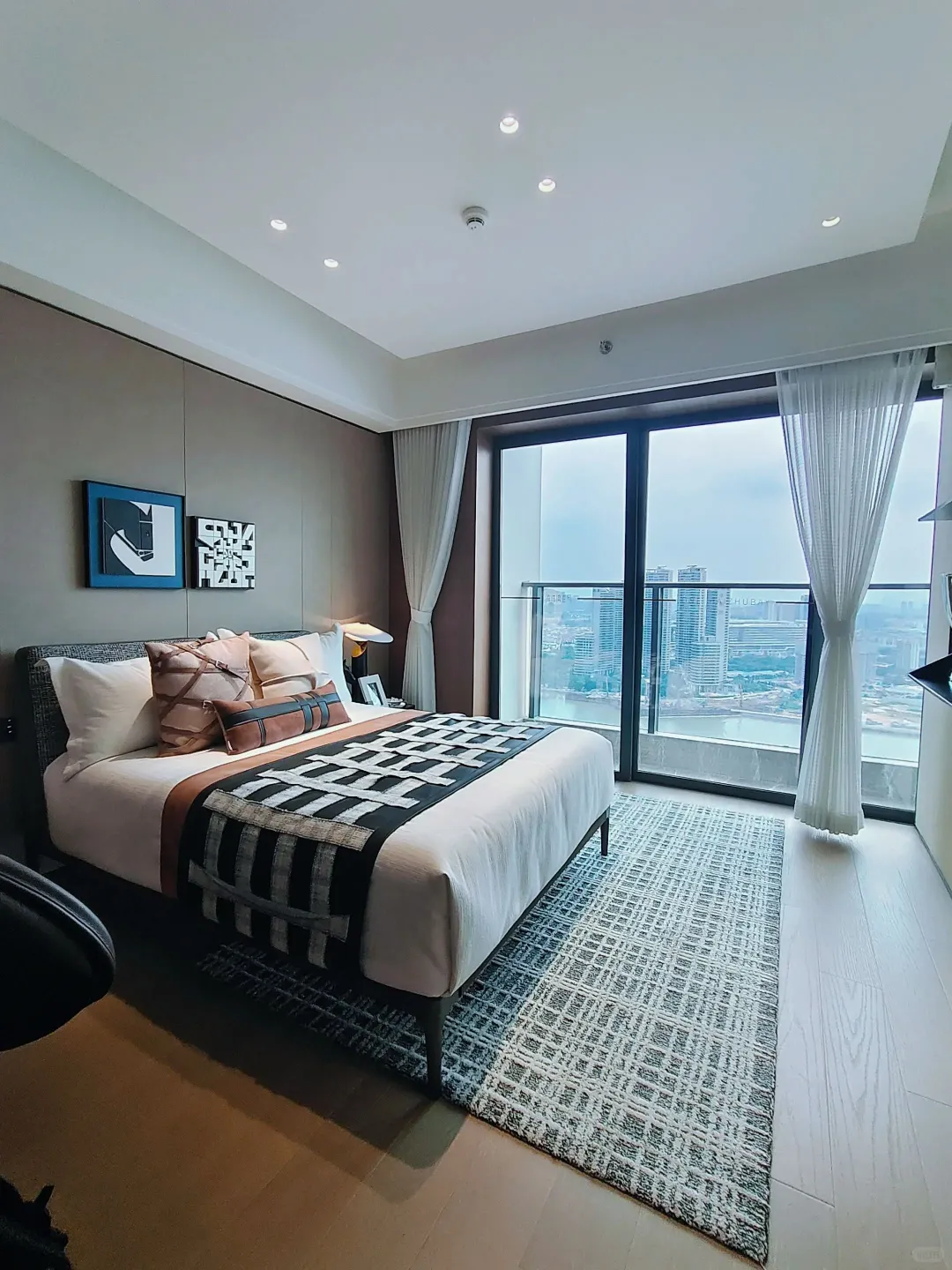 00后女孩，付5w买了广州海珠区loft公寓🏠