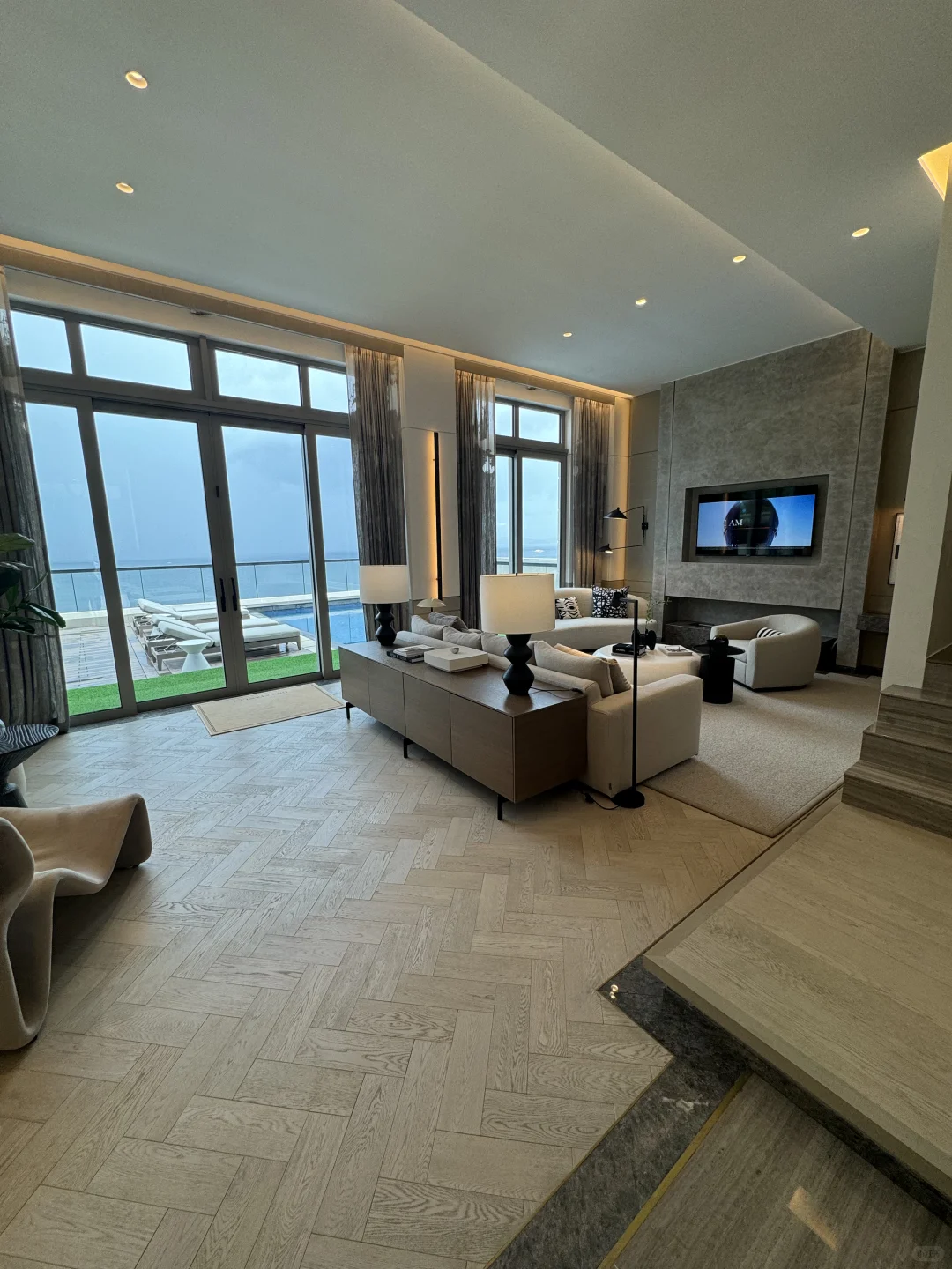 南区豪宅新贵🏠临海泳池洋房🌊