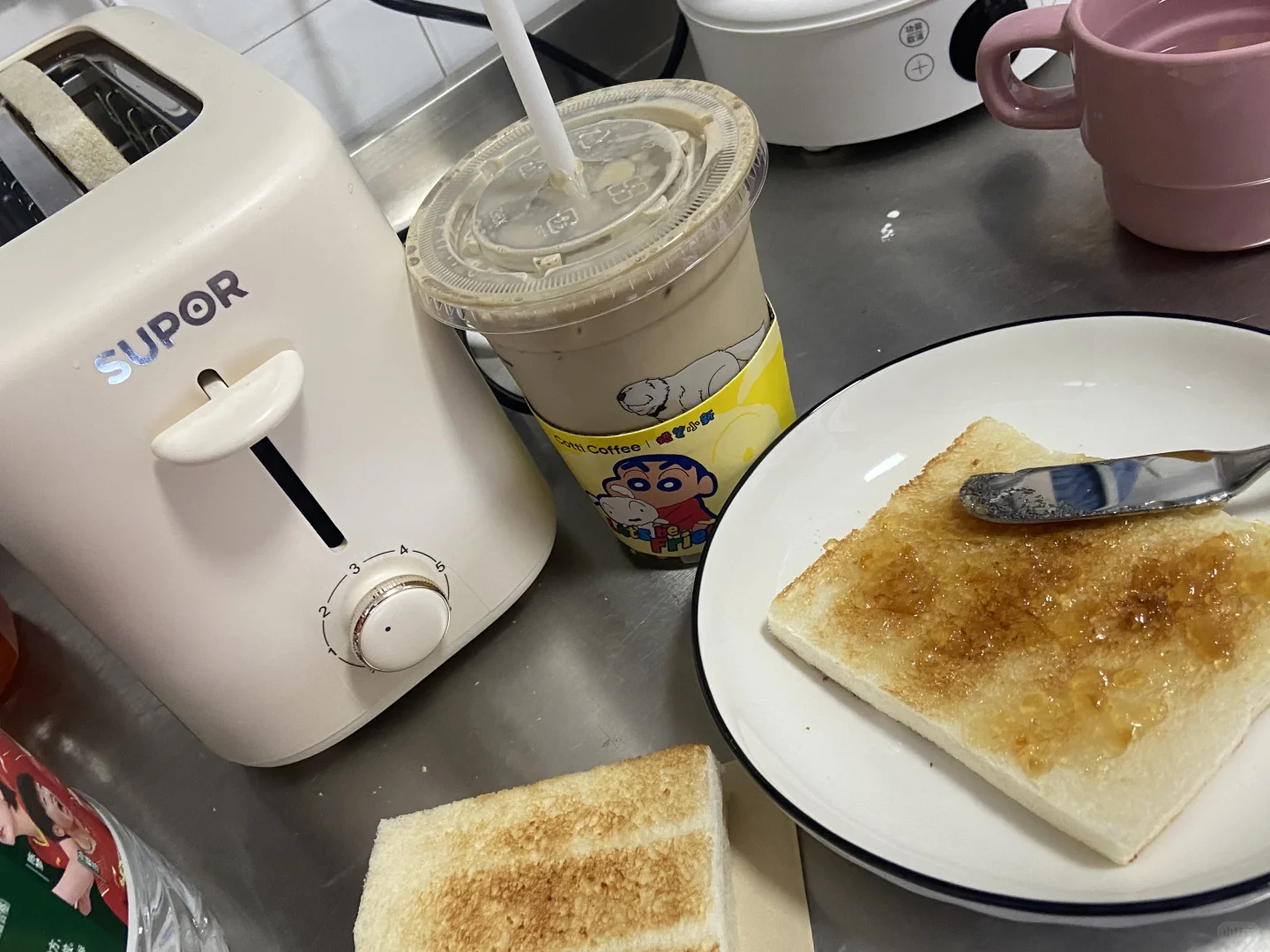 小屋不大，但一切都刚刚好