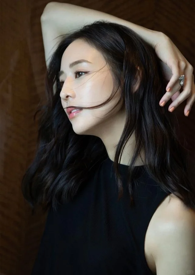 侧颜女王